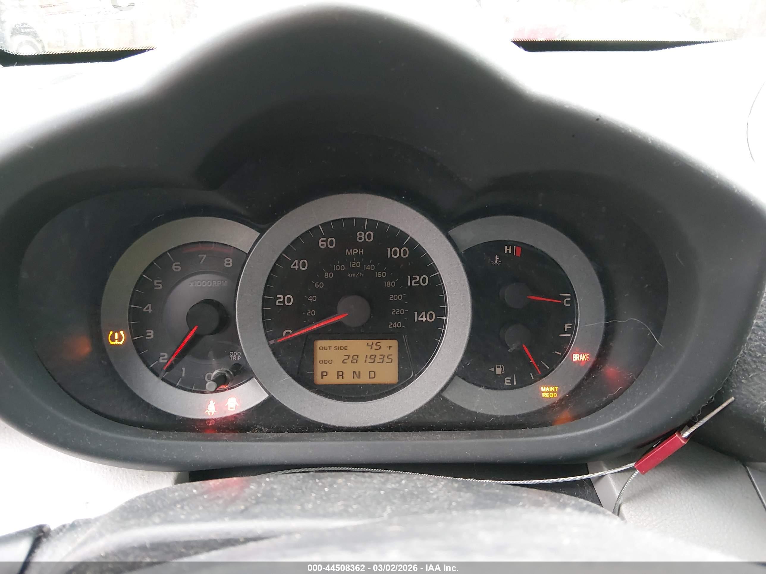 TOYOTA RAV4 image 7