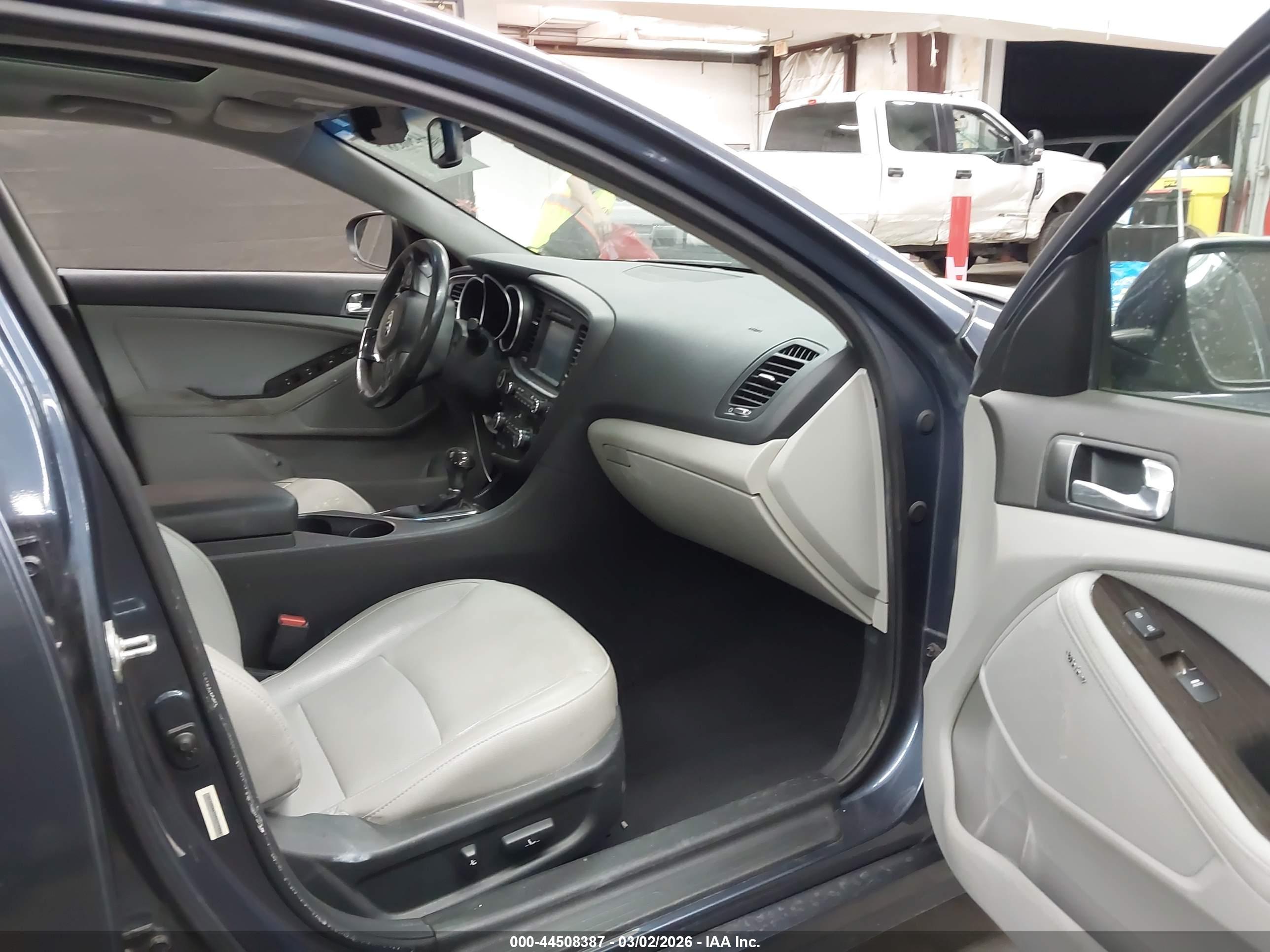 KIA OPTIMA image 5