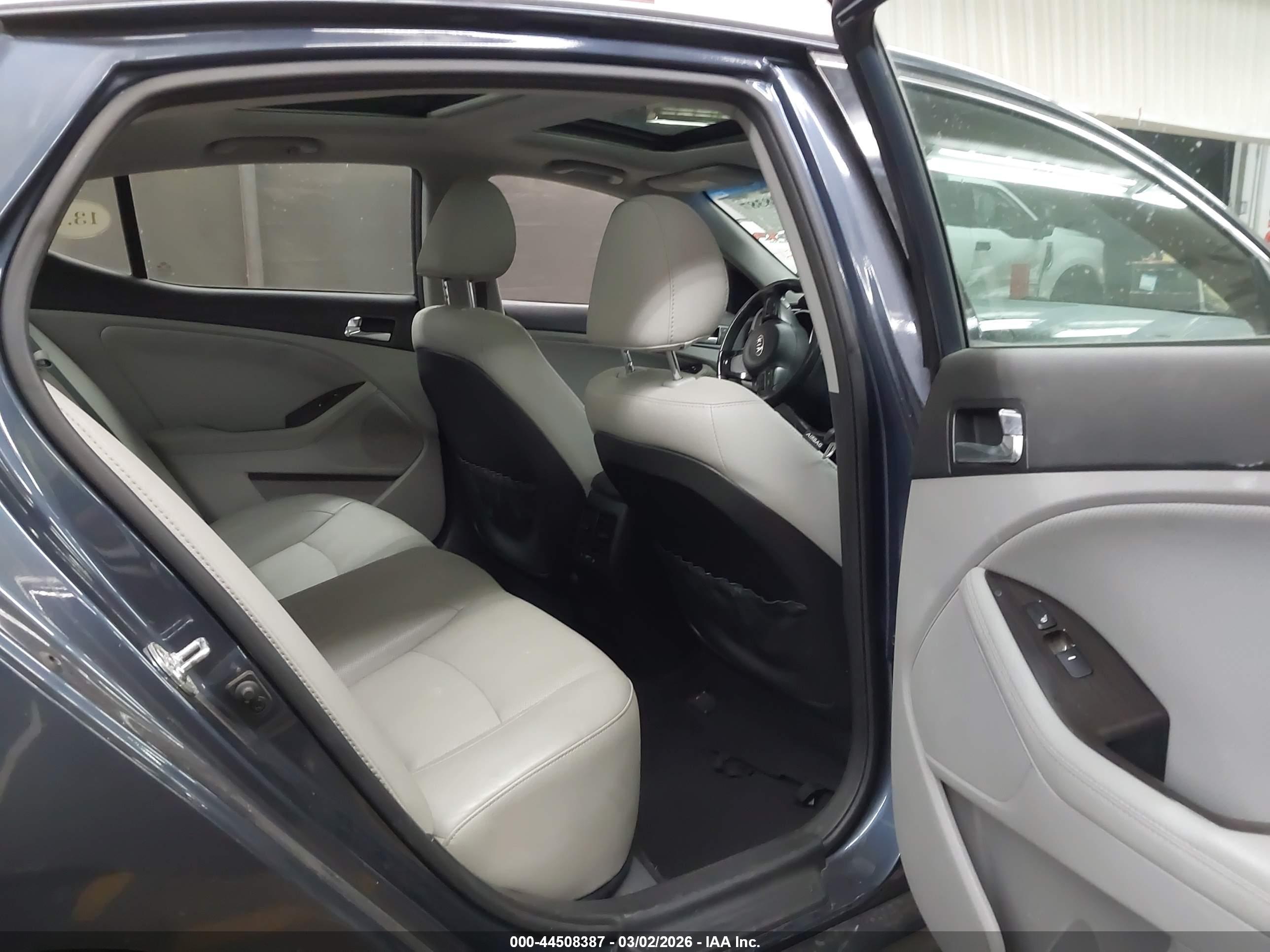 KIA OPTIMA image 8