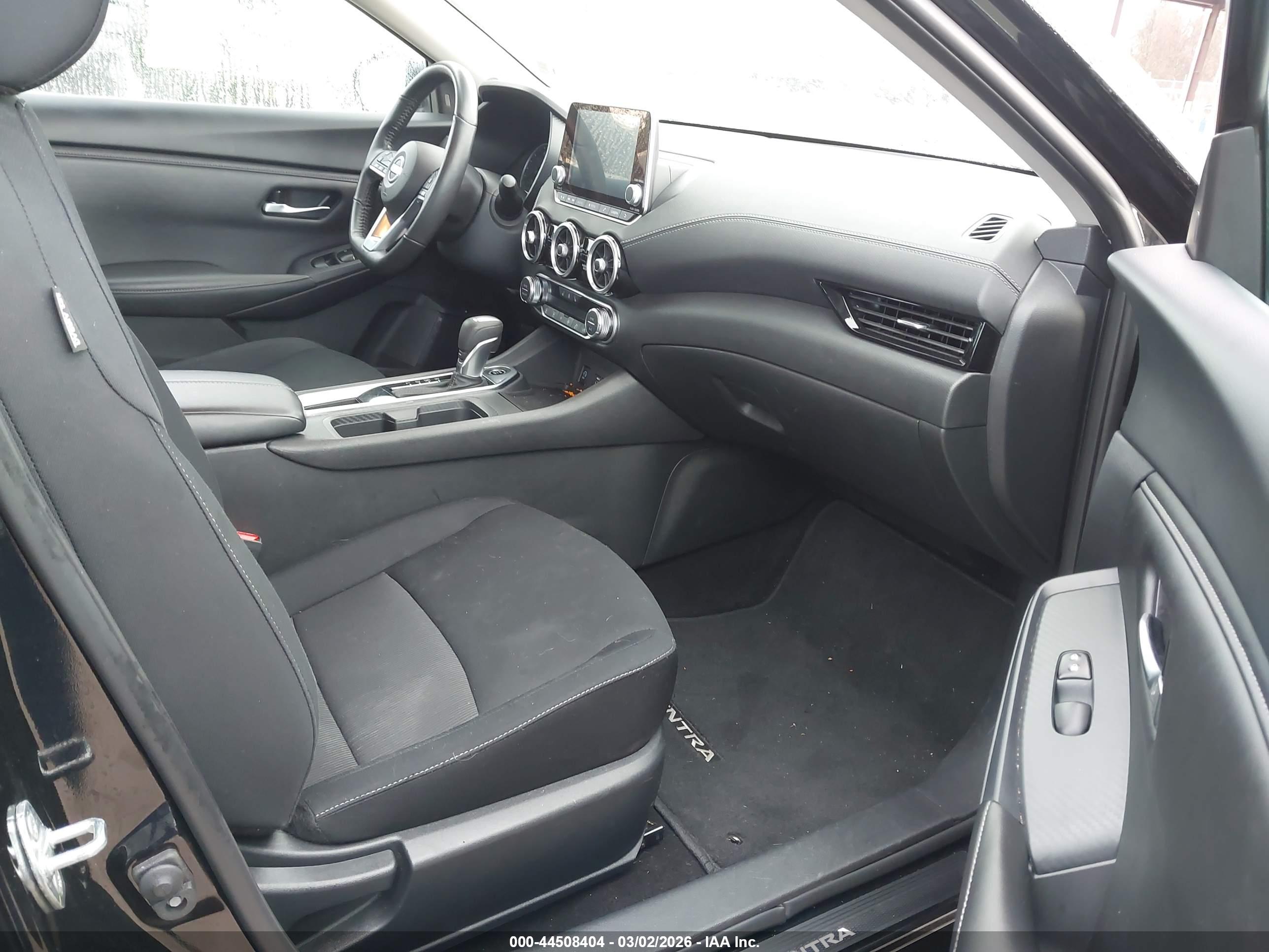 NISSAN SENTRA image 5