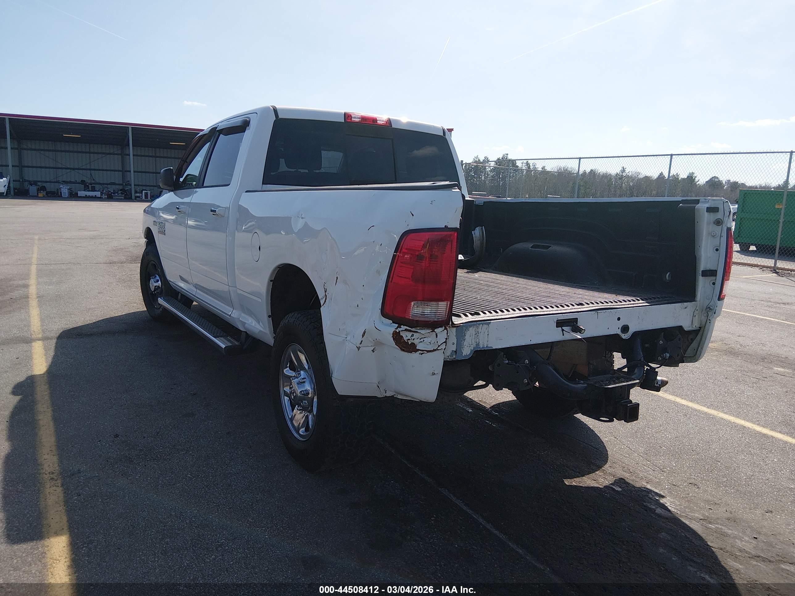 RAM 2500 image 3