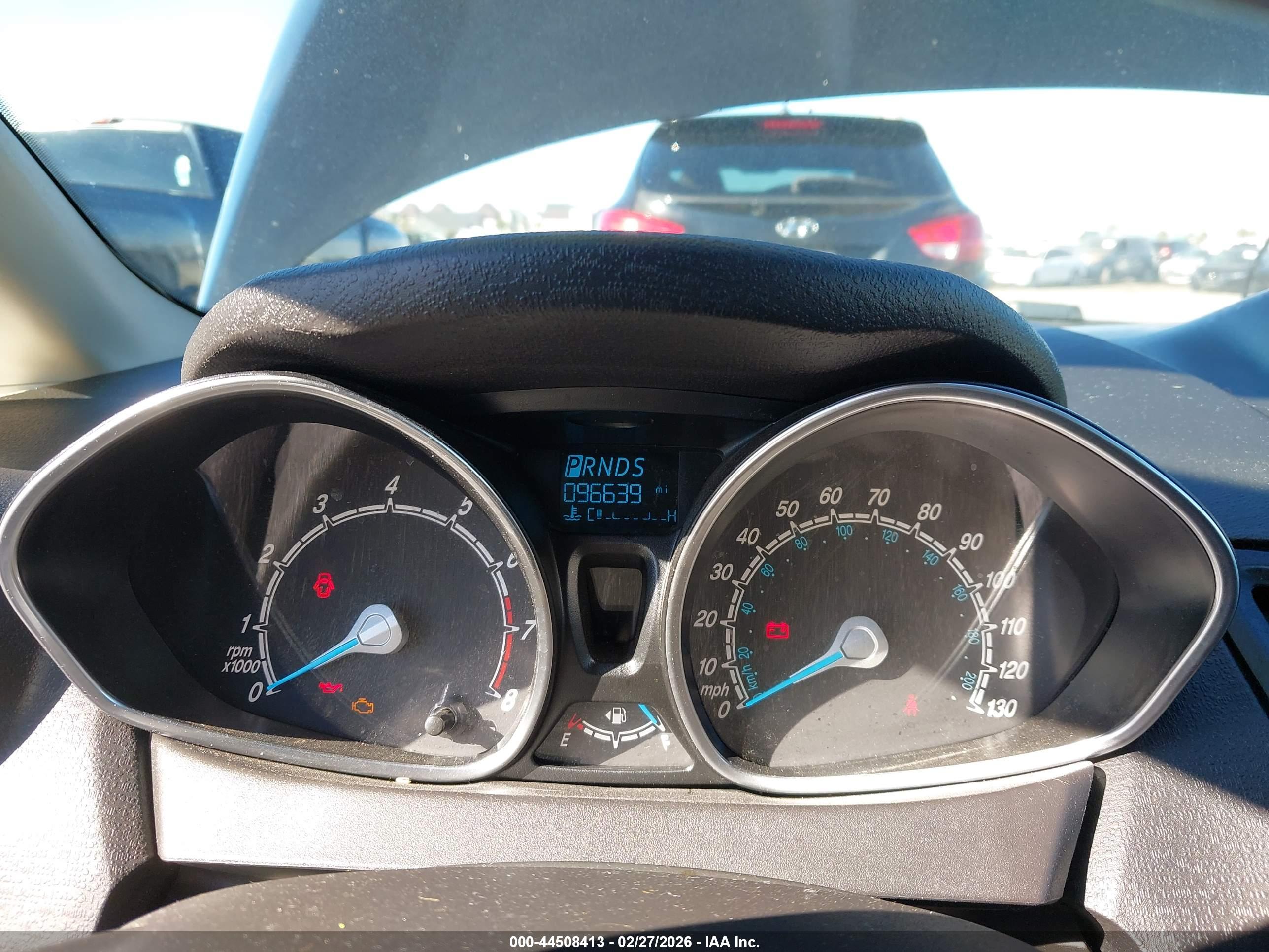 FORD FIESTA image 7
