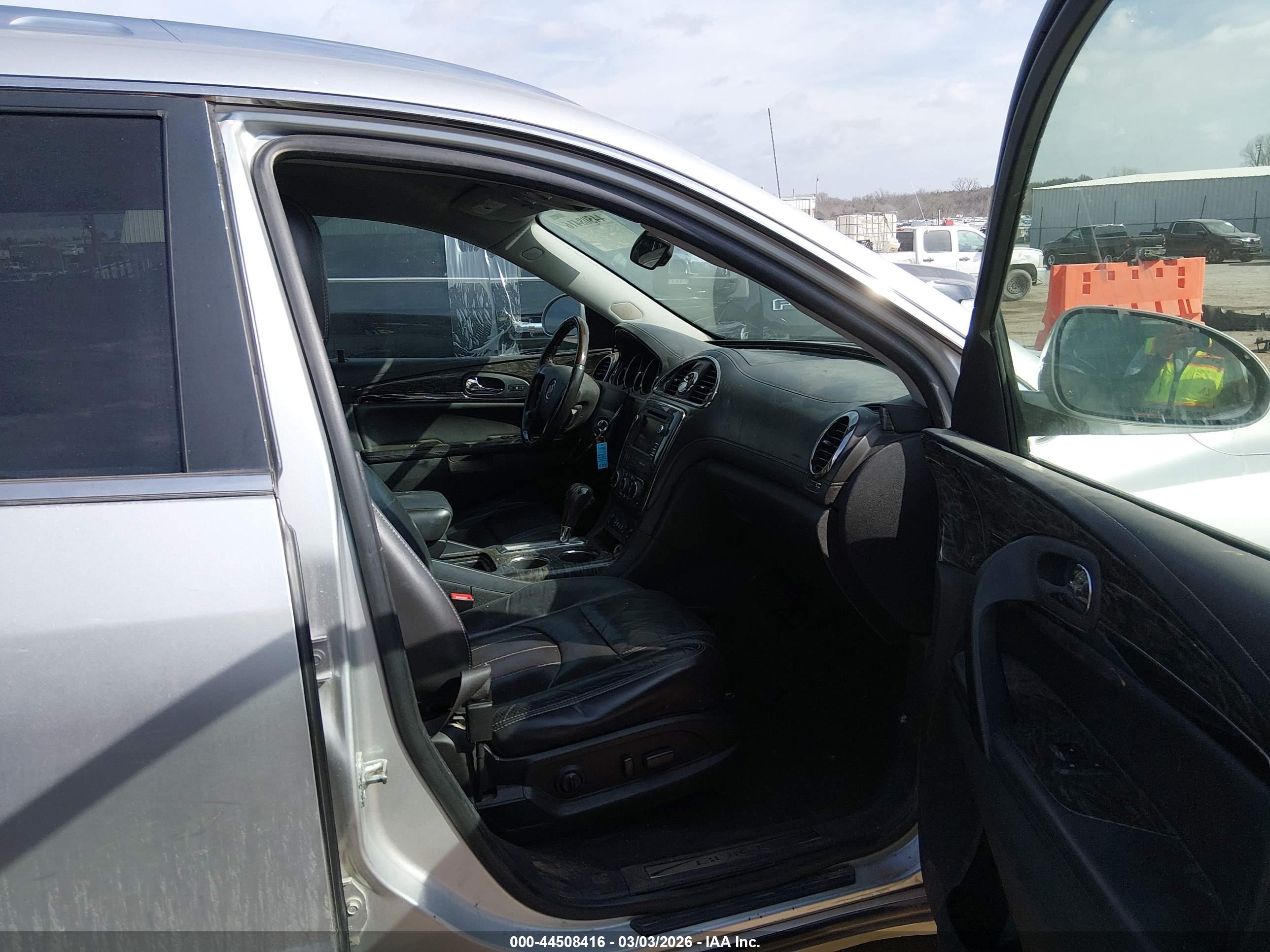 BUICK ENCLAVE image 5