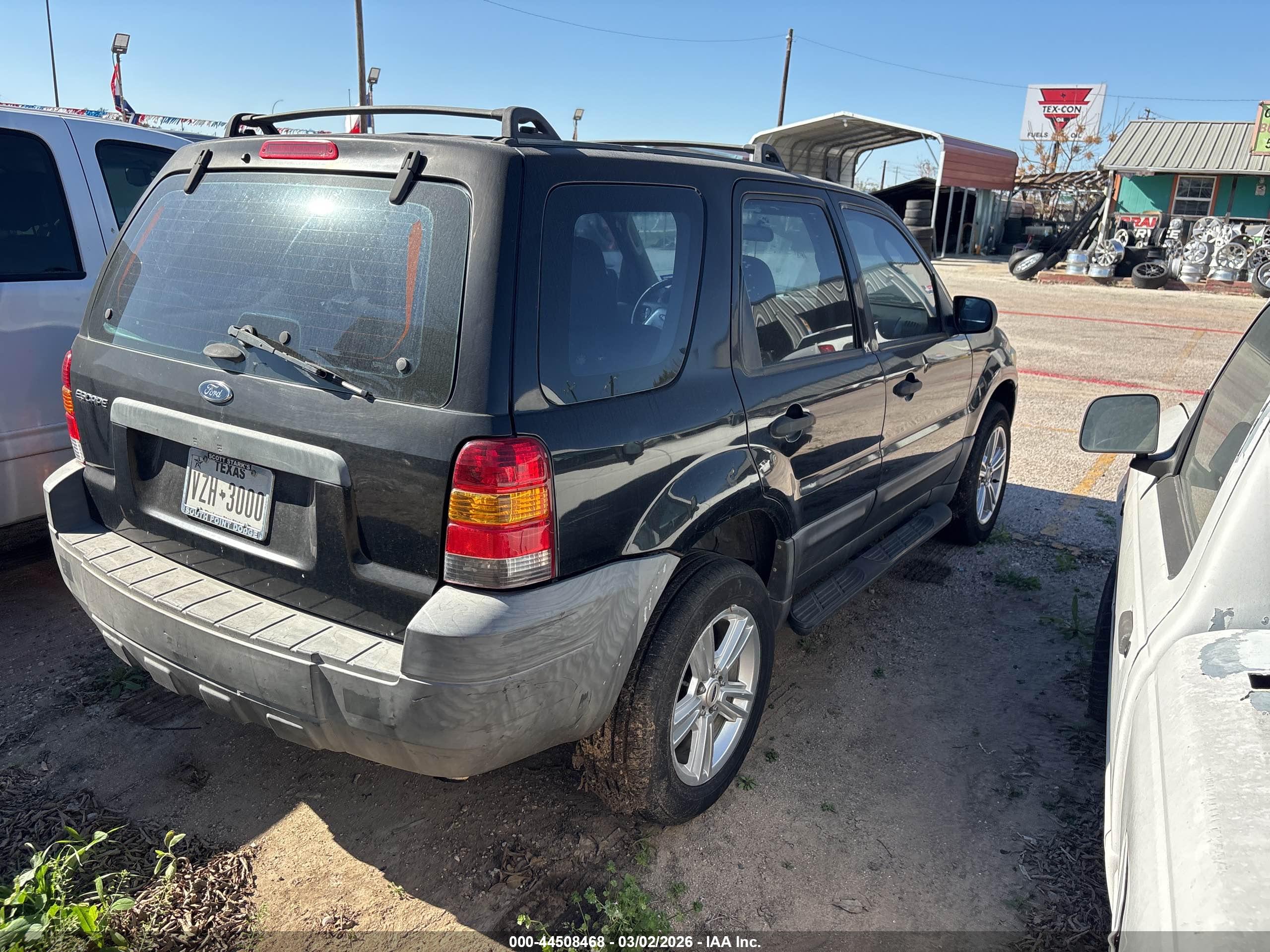 FORD ESCAPE image 4
