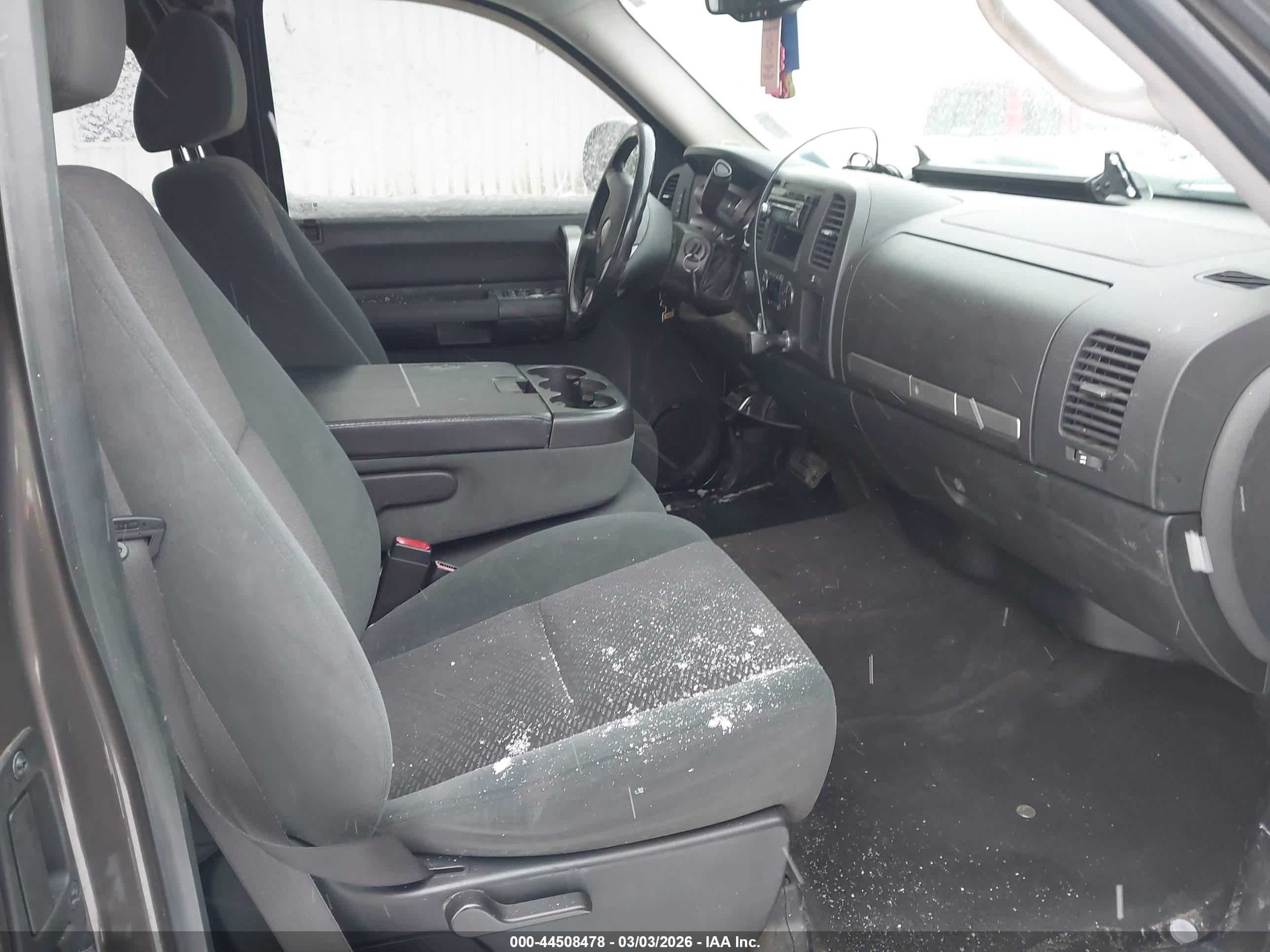 GMC SIERRA image 5
