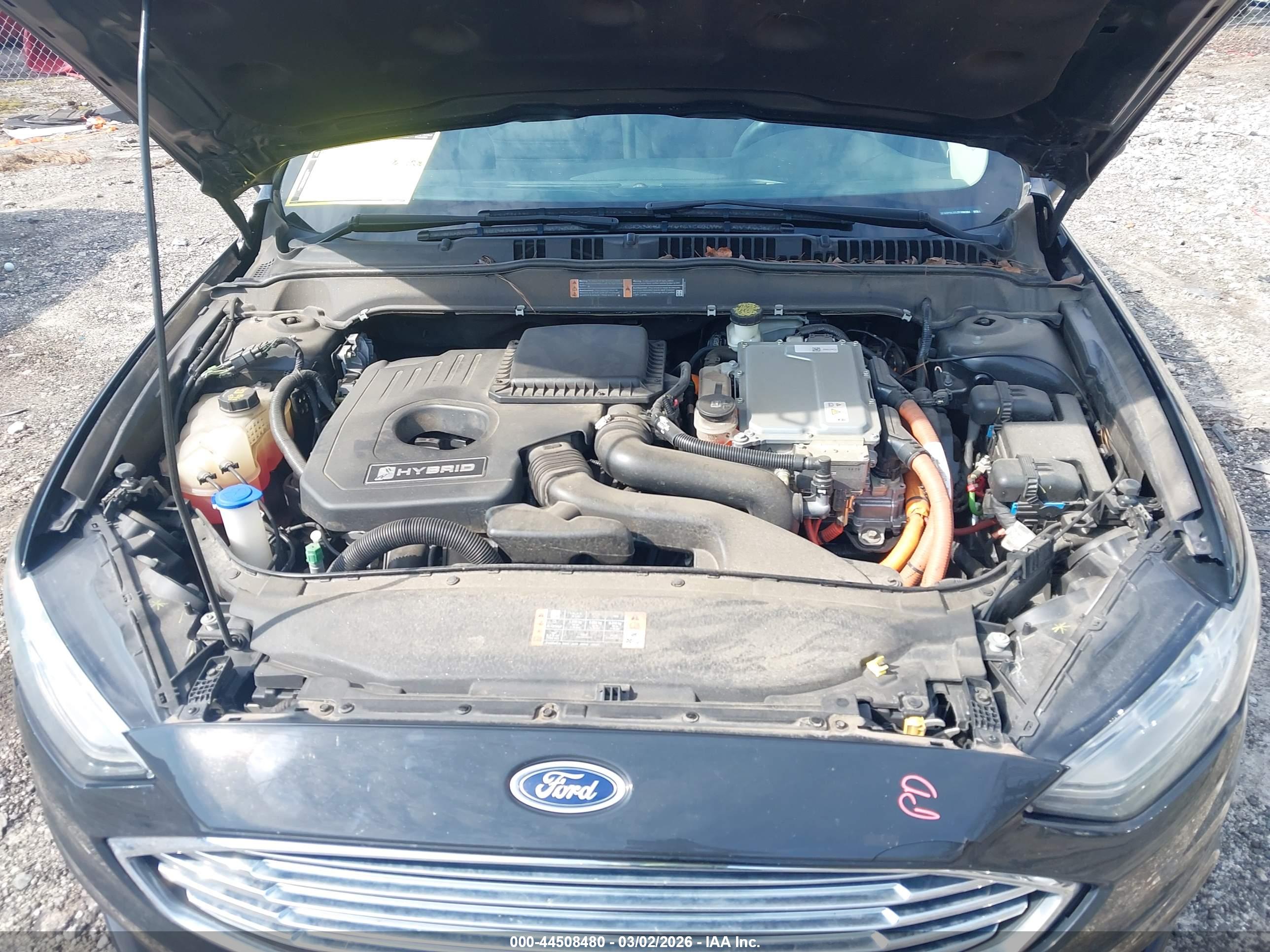 FORD FUSION image 10