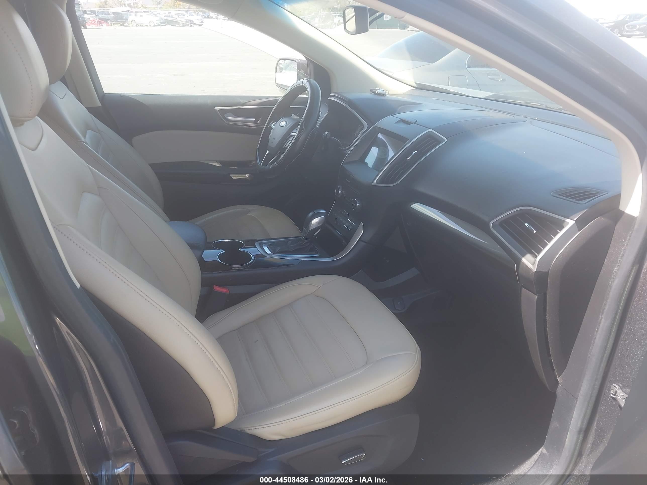 FORD EDGE image 5
