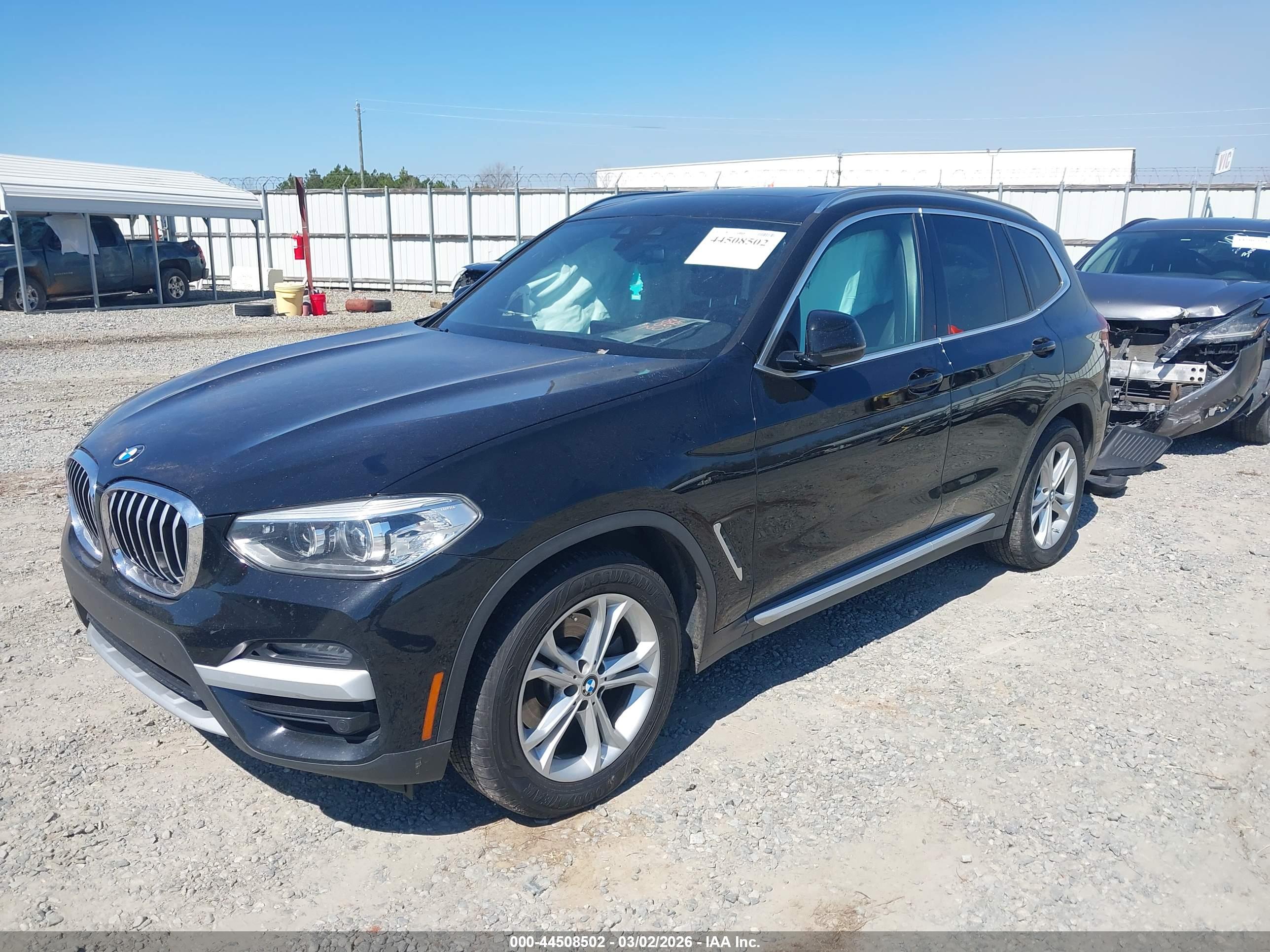BMW X3 image 2