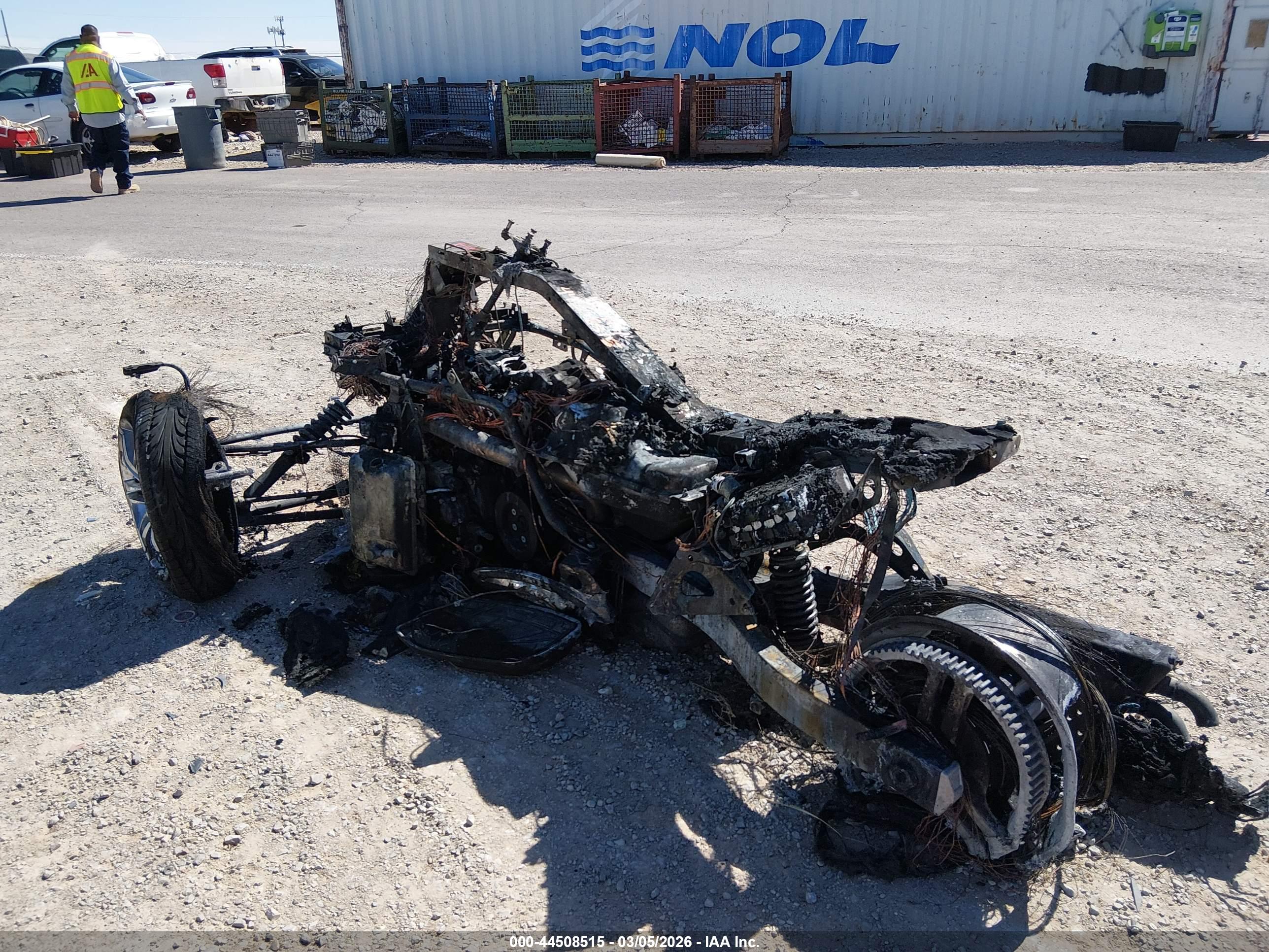 CAN-AM SPYDER image 3