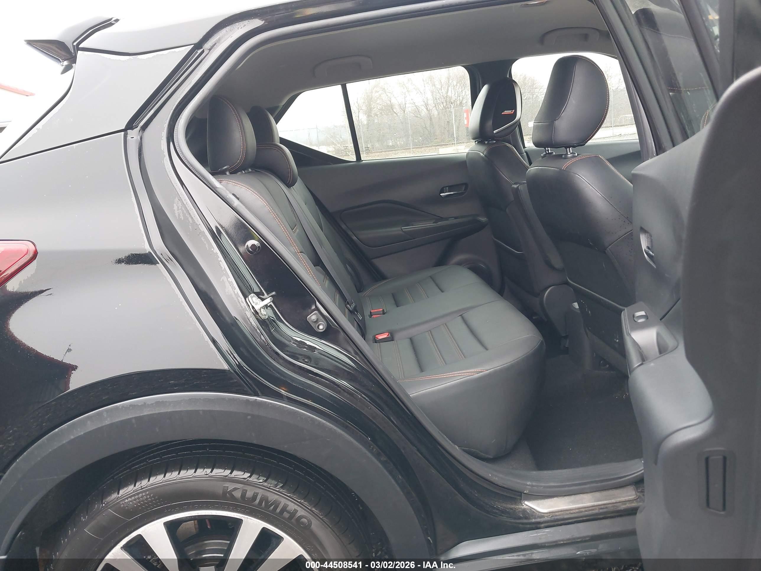 NISSAN KICKS image 8