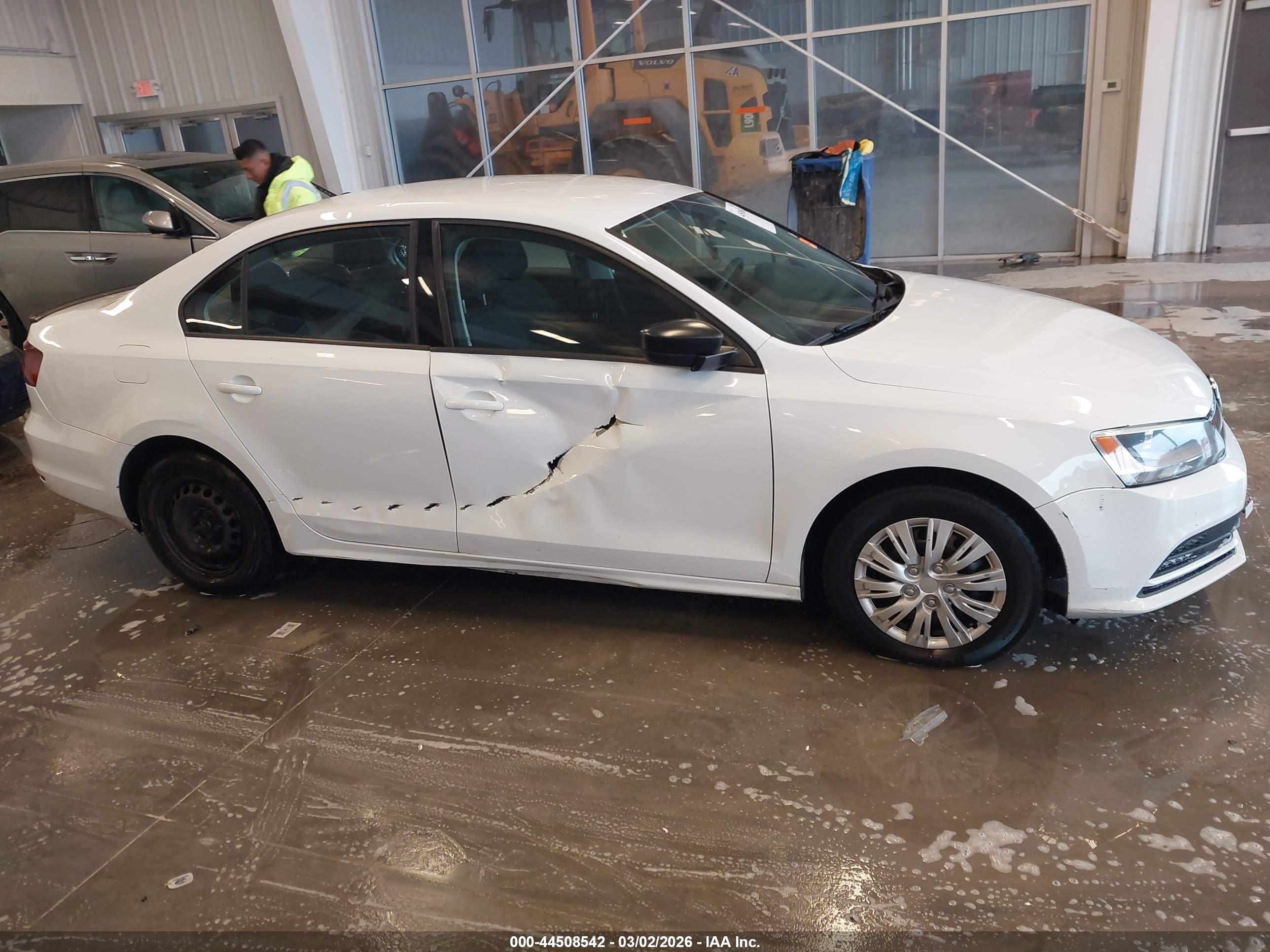 VOLKSWAGEN JETTA image 6