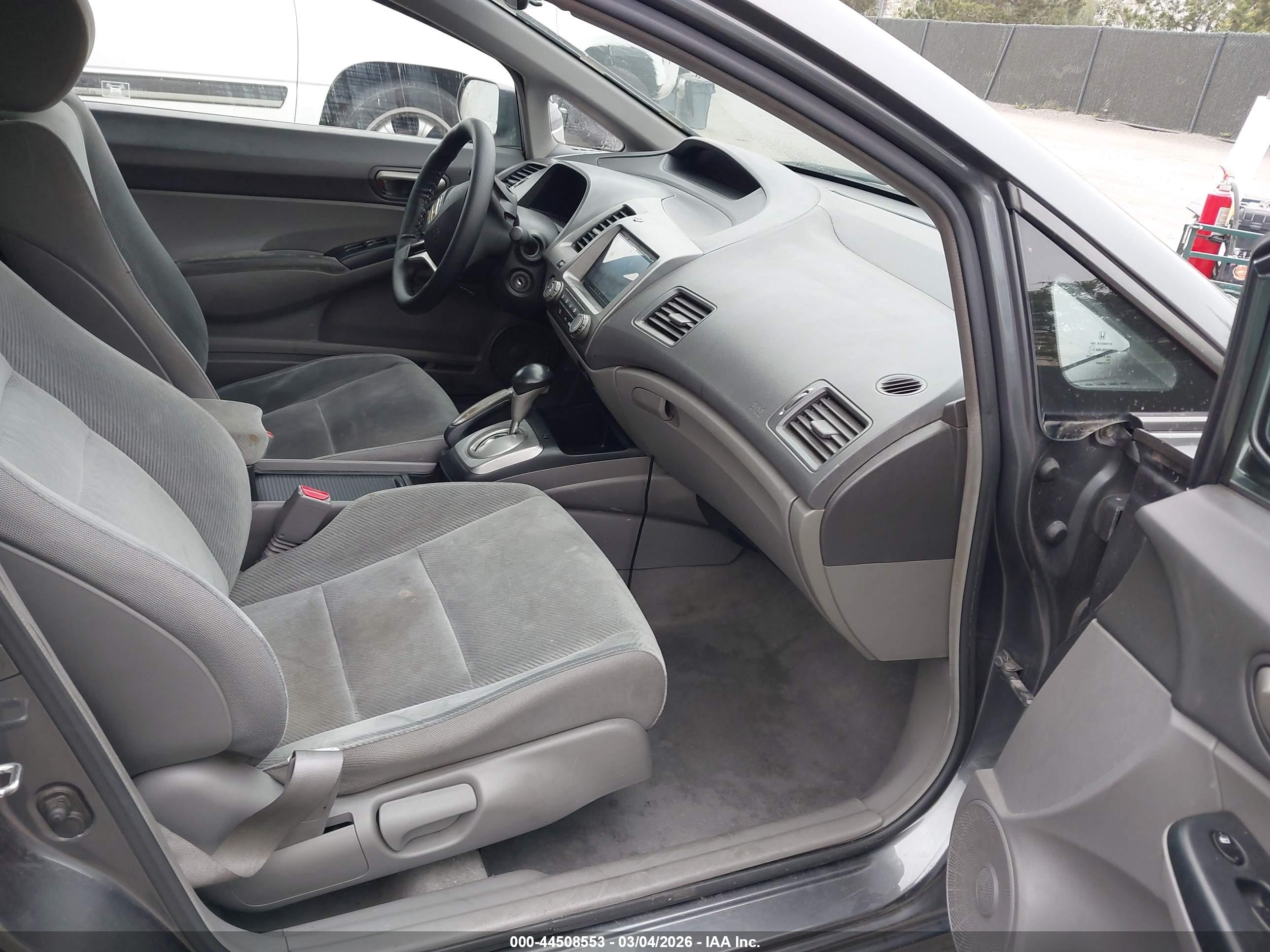 HONDA CIVIC image 5
