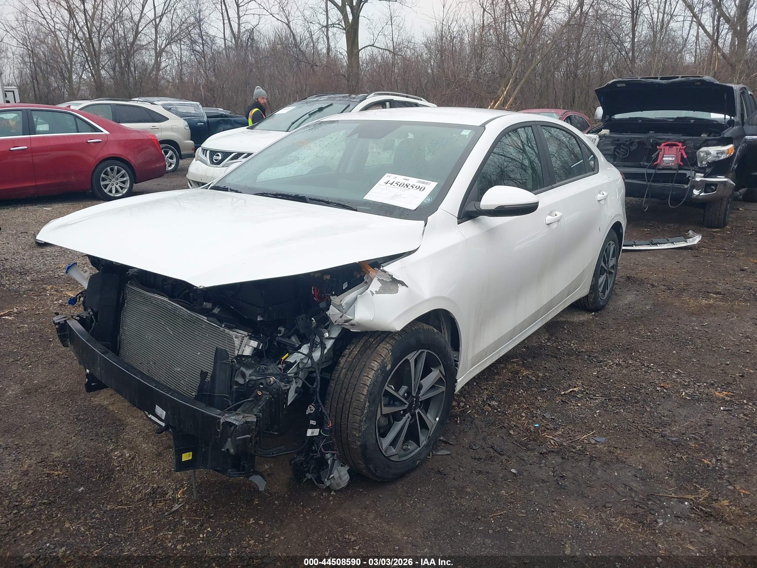 KIA FORTE image 2