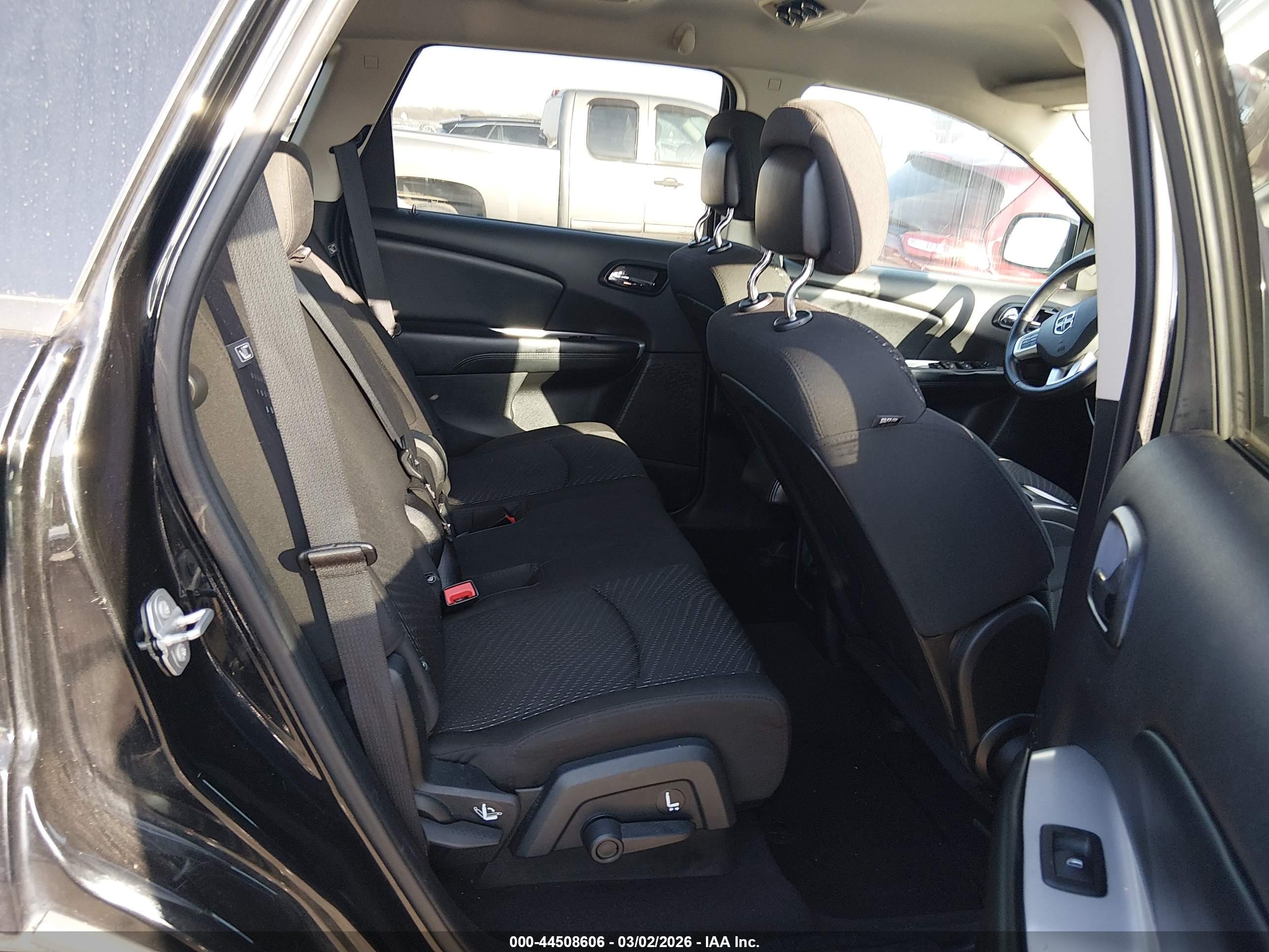DODGE JOURNEY image 8