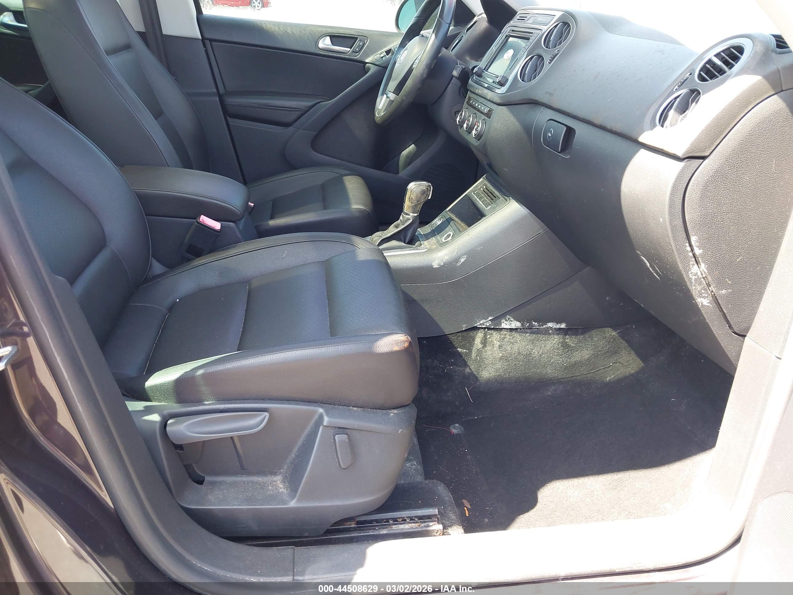 VOLKSWAGEN TIGUAN image 5
