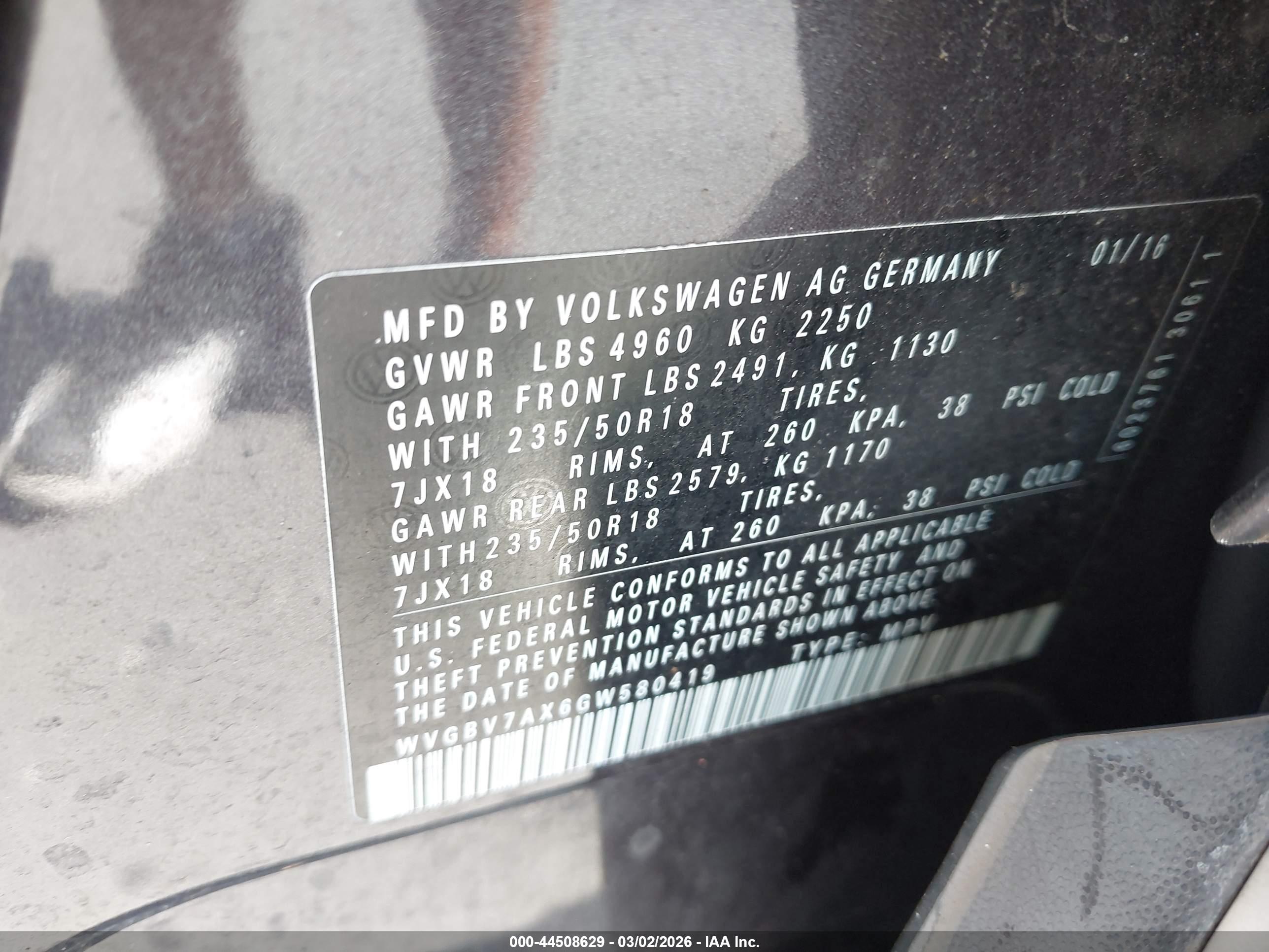 VOLKSWAGEN TIGUAN image 9