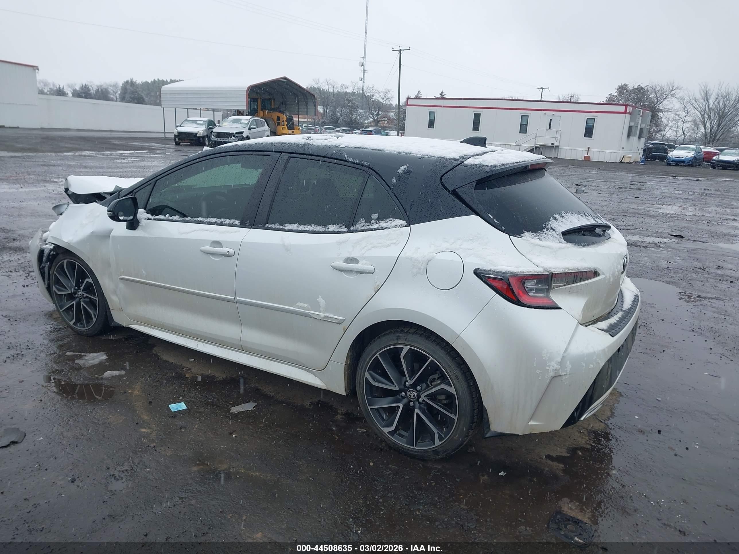TOYOTA COROLLA image 3