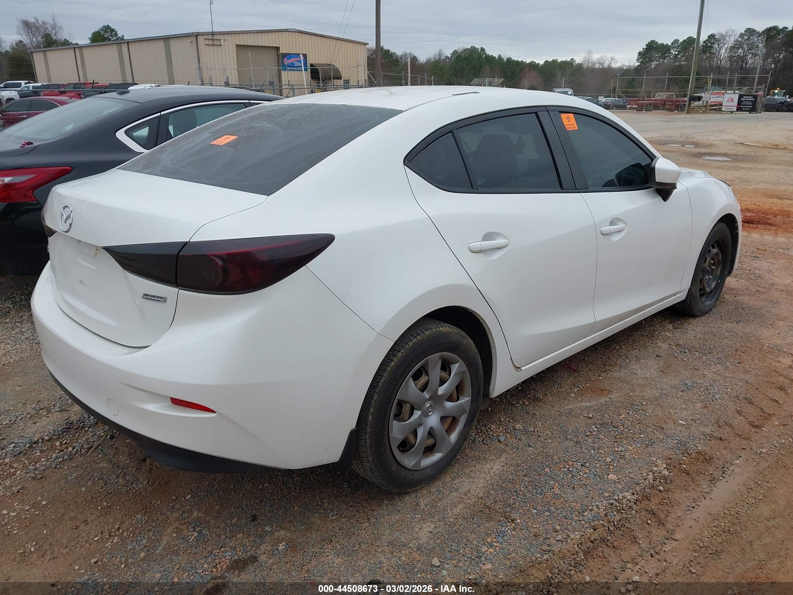 MAZDA MAZDA3 image 4