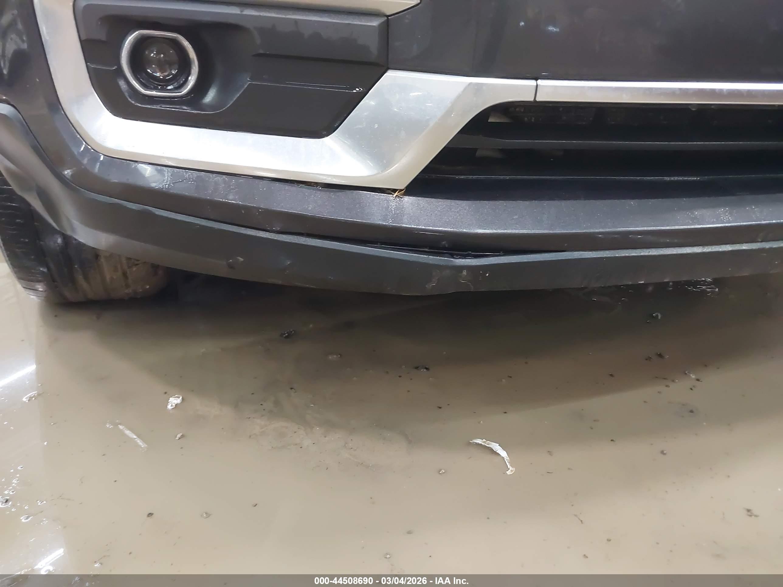 GMC ACADIA image 6