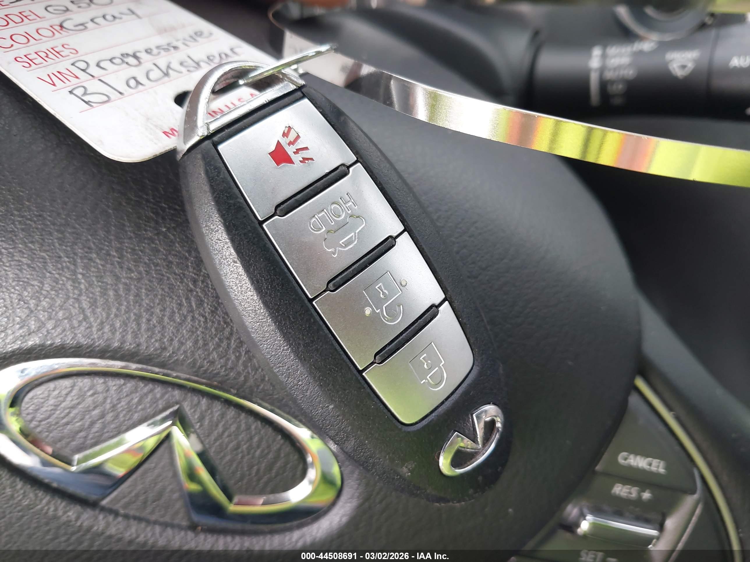 INFINITI Q50 image 11