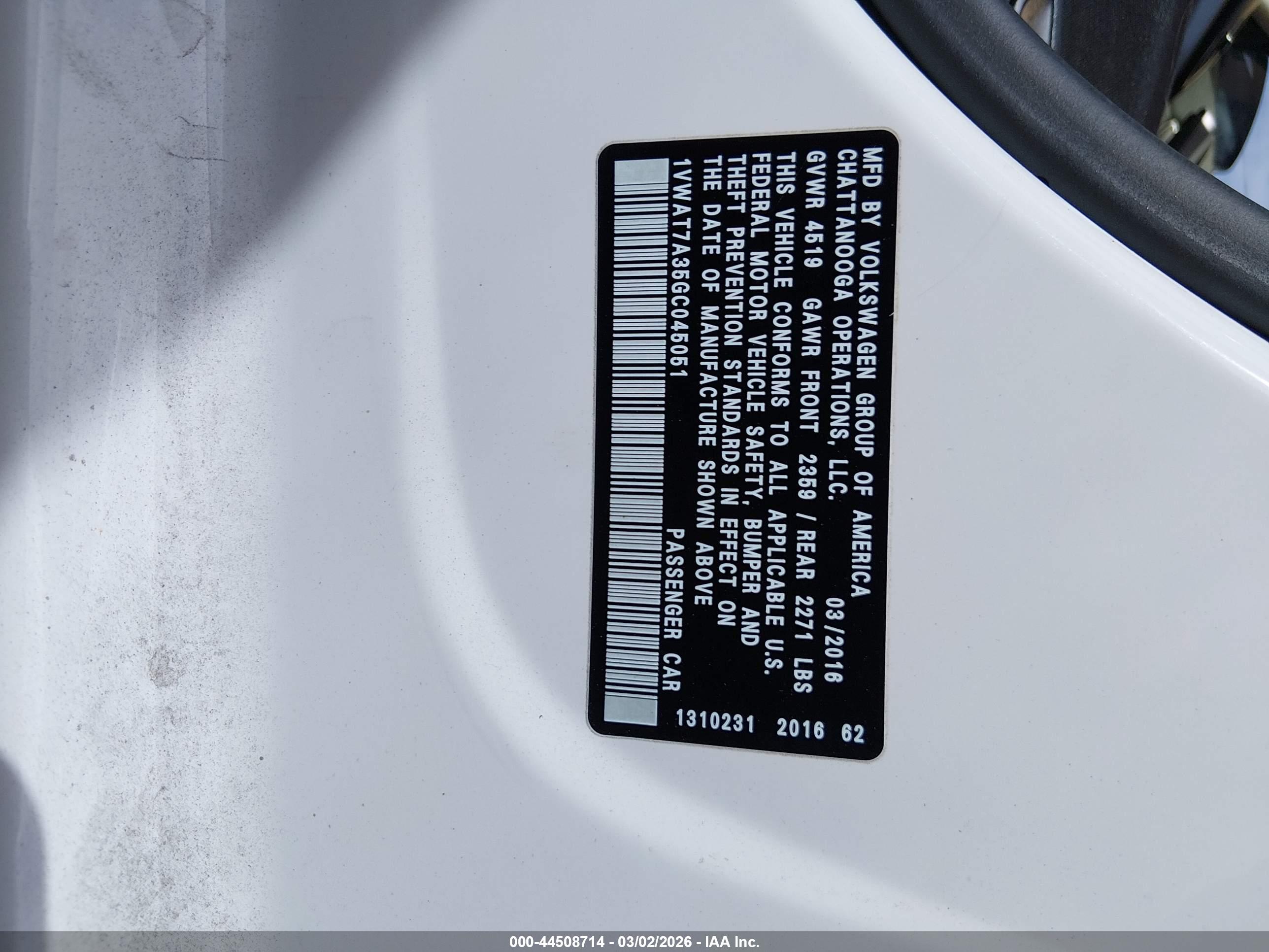 VOLKSWAGEN PASSAT image 9