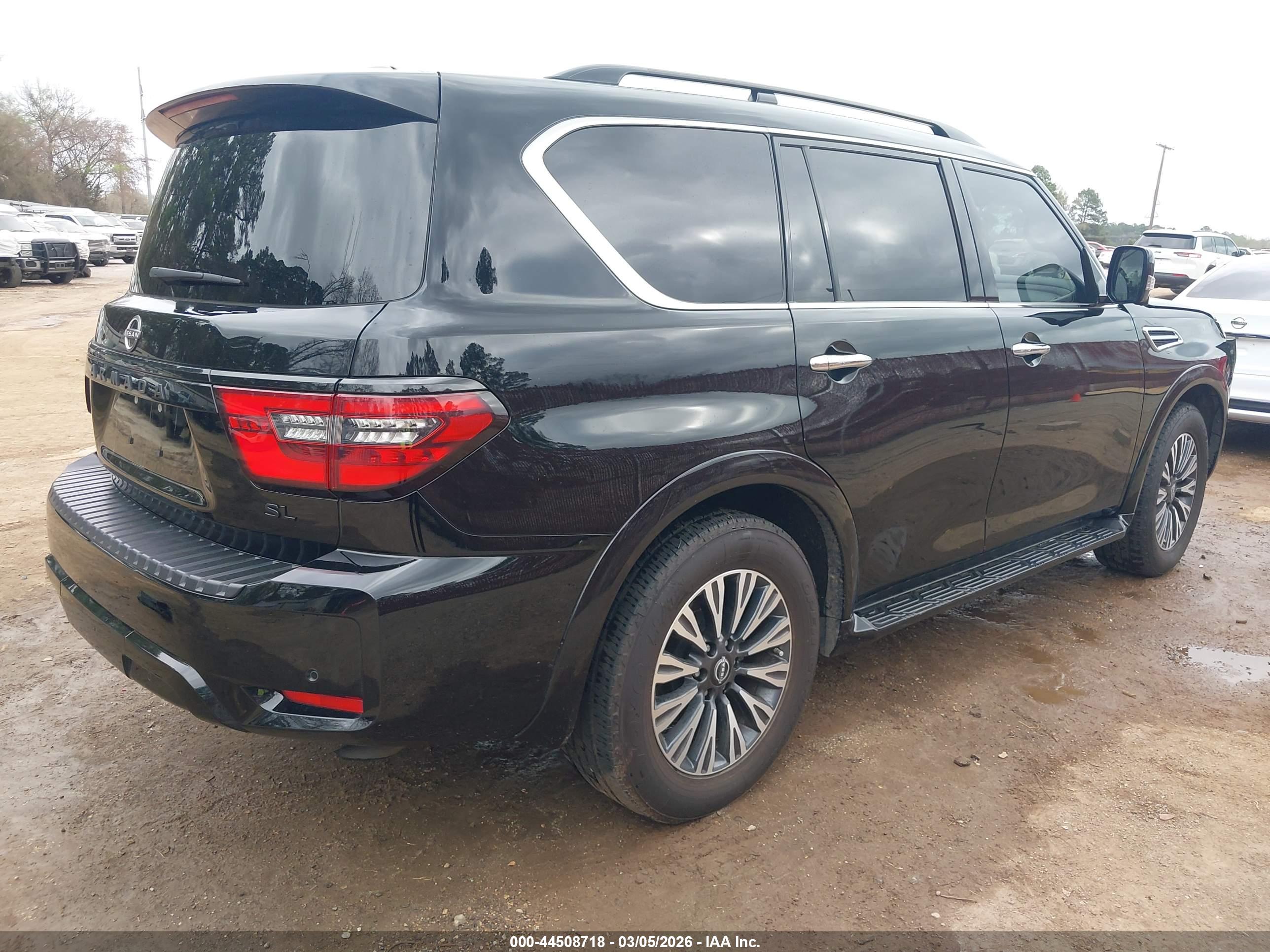 NISSAN ARMADA image 4