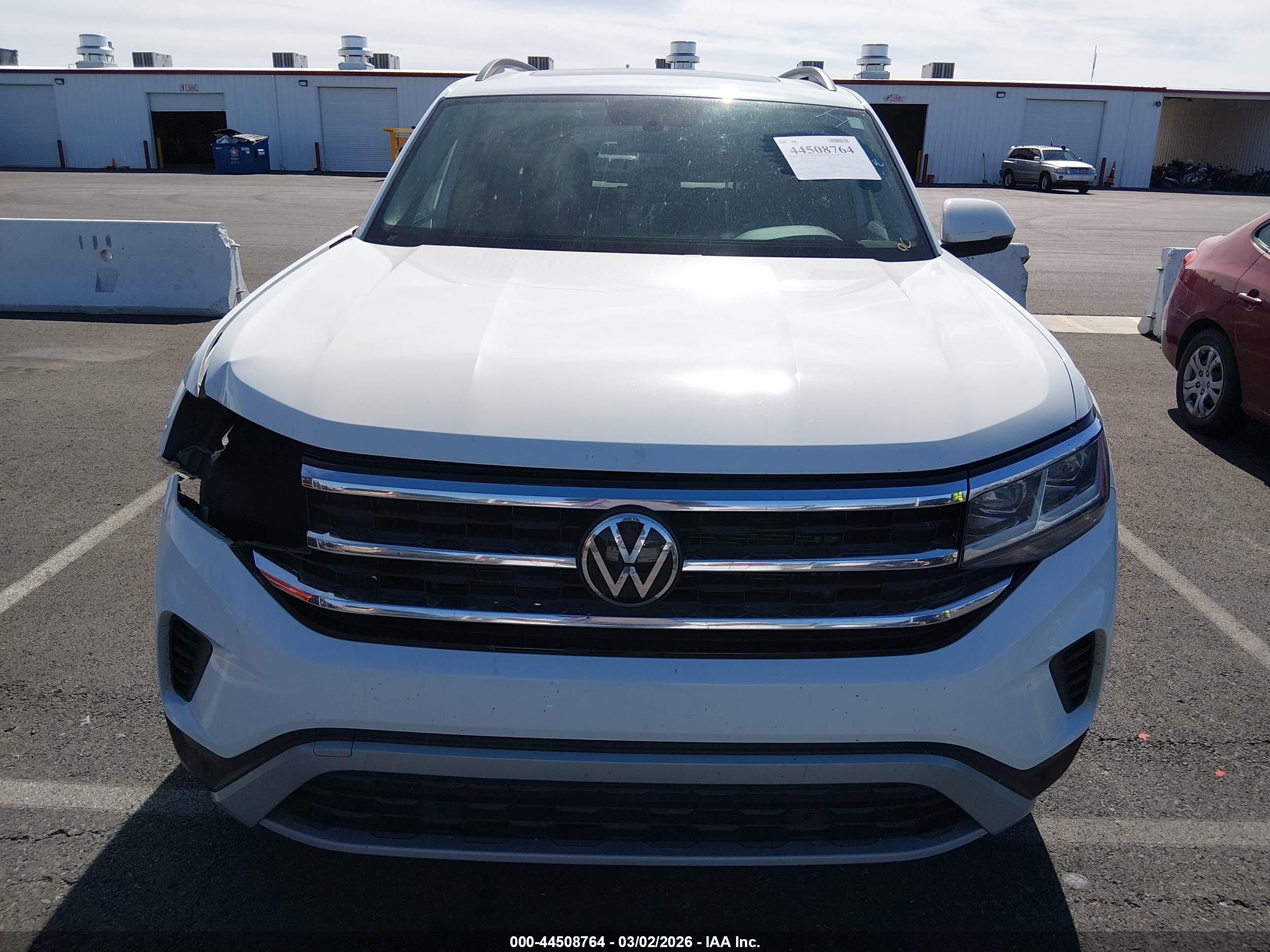 VOLKSWAGEN ATLAS image 6
