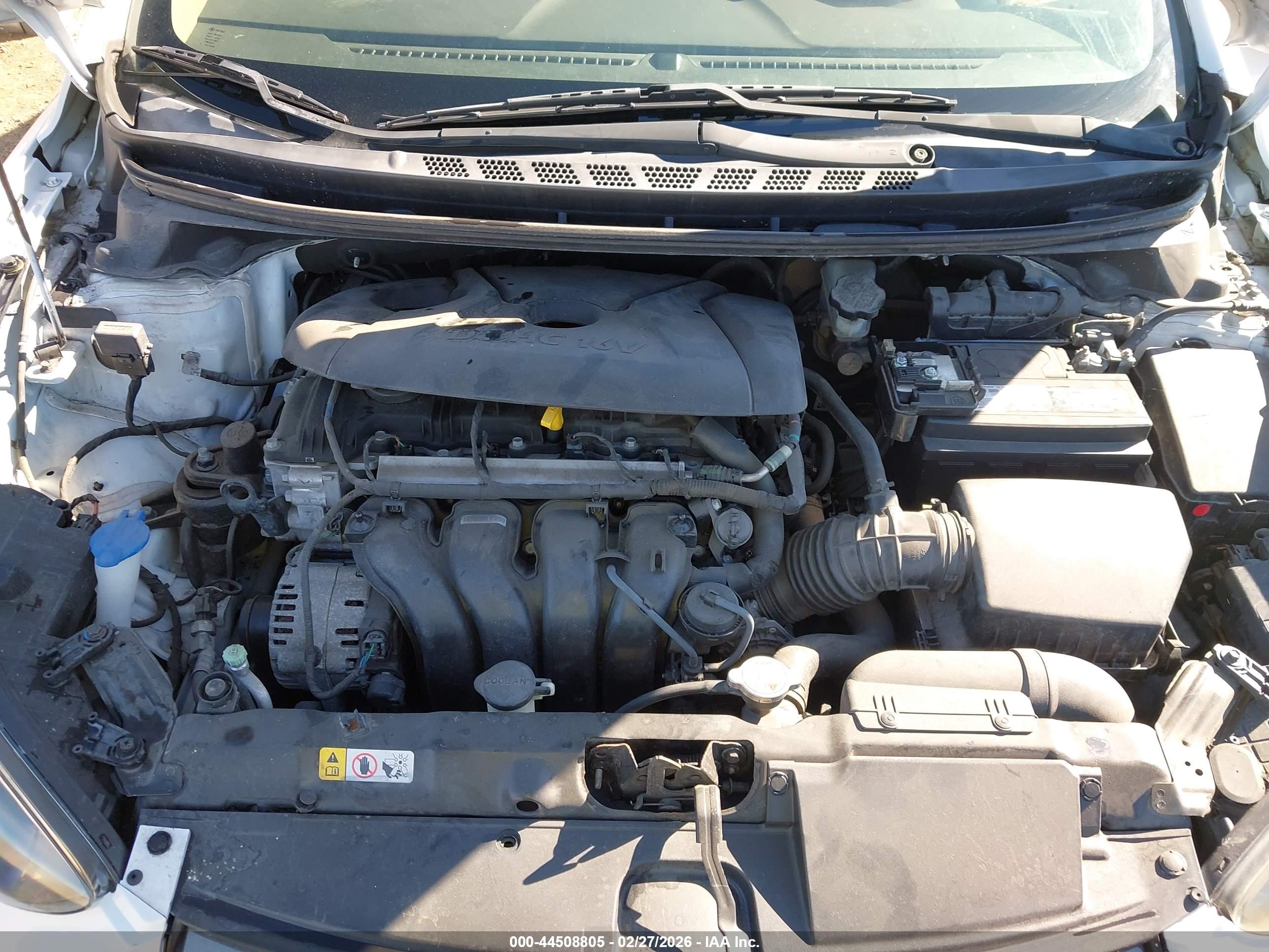 HYUNDAI ELANTRA image 10