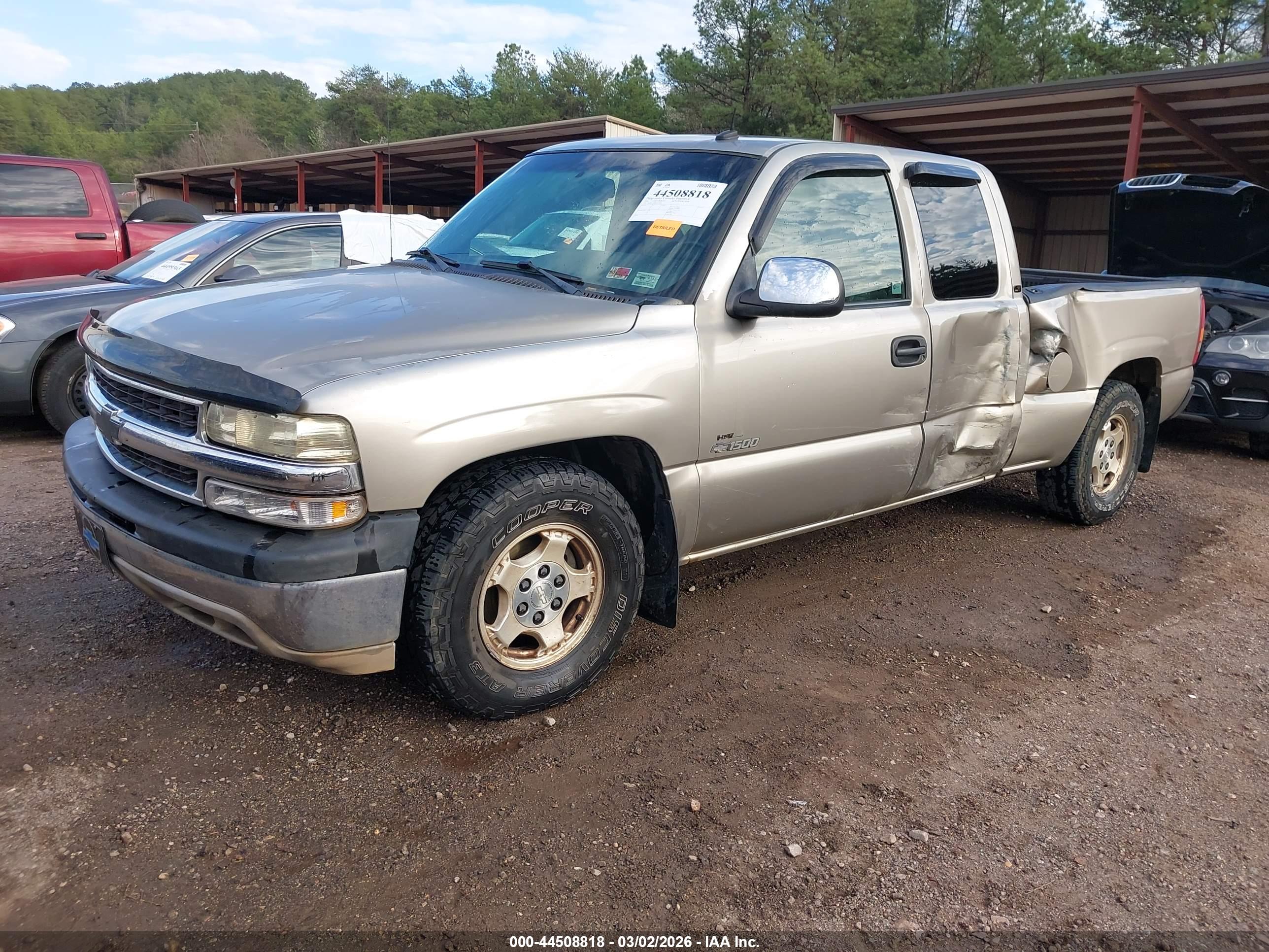 CHEVROLET SILVERADO image 2