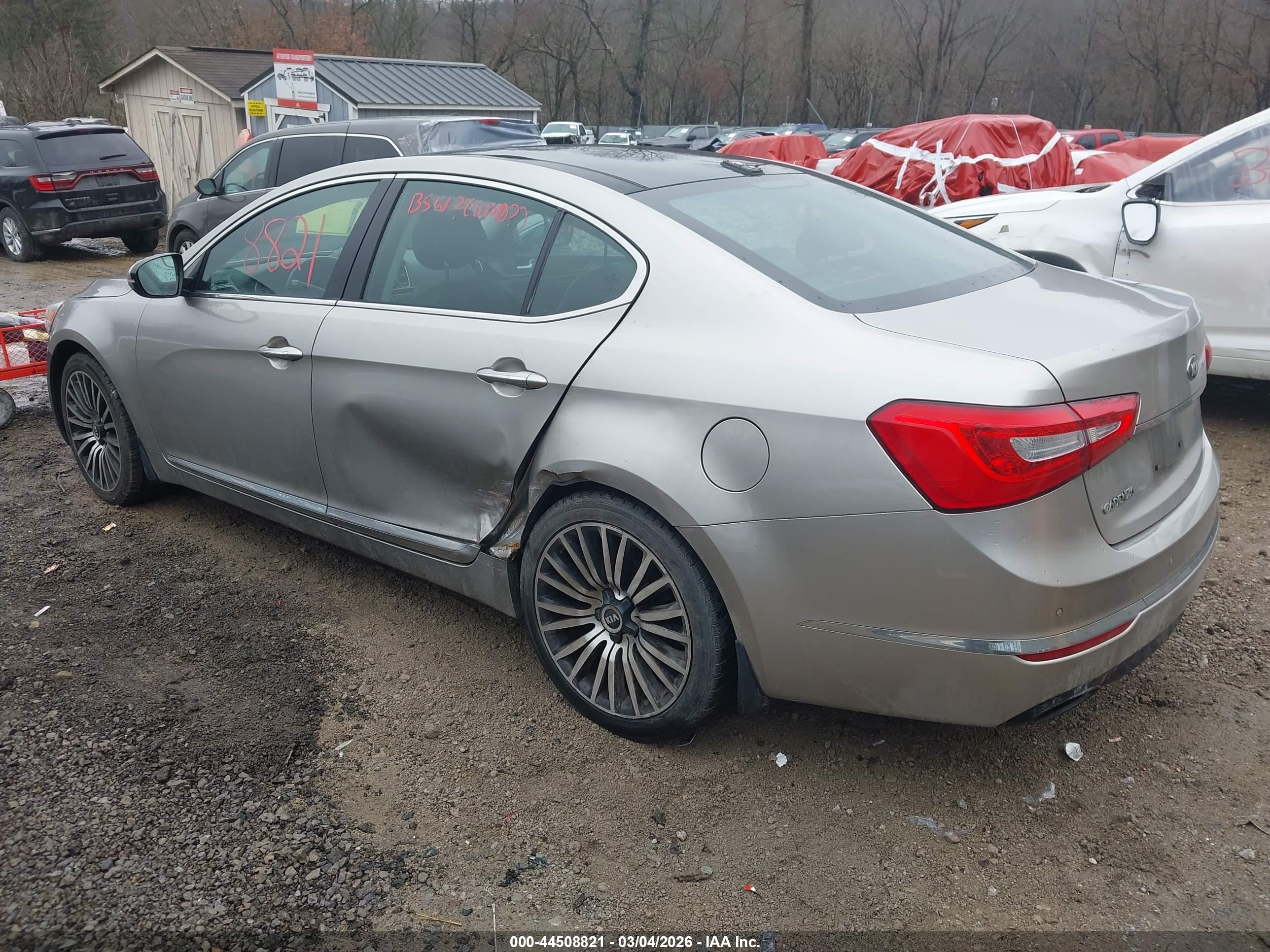 KIA CADENZA image 3