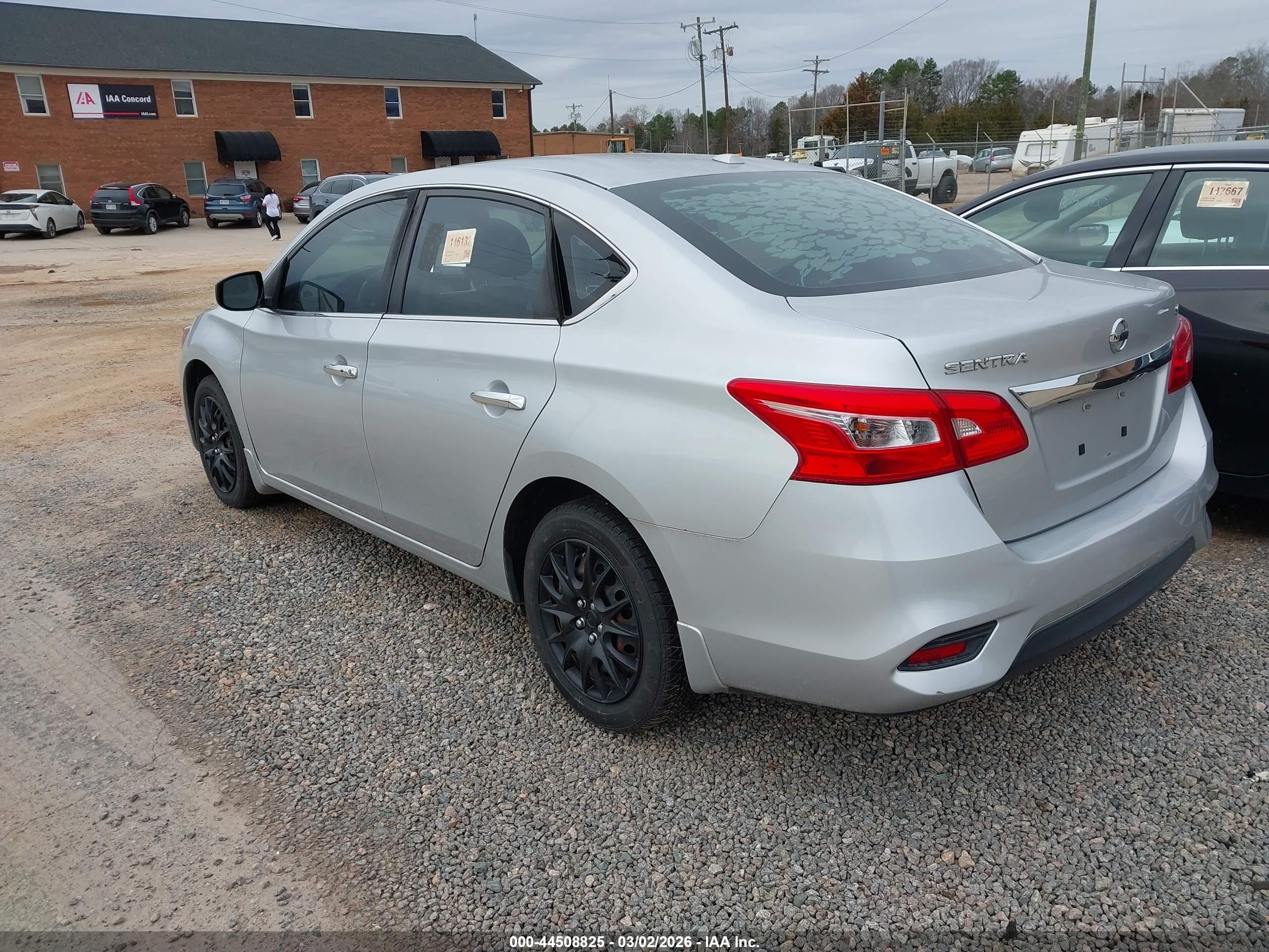 NISSAN SENTRA image 3