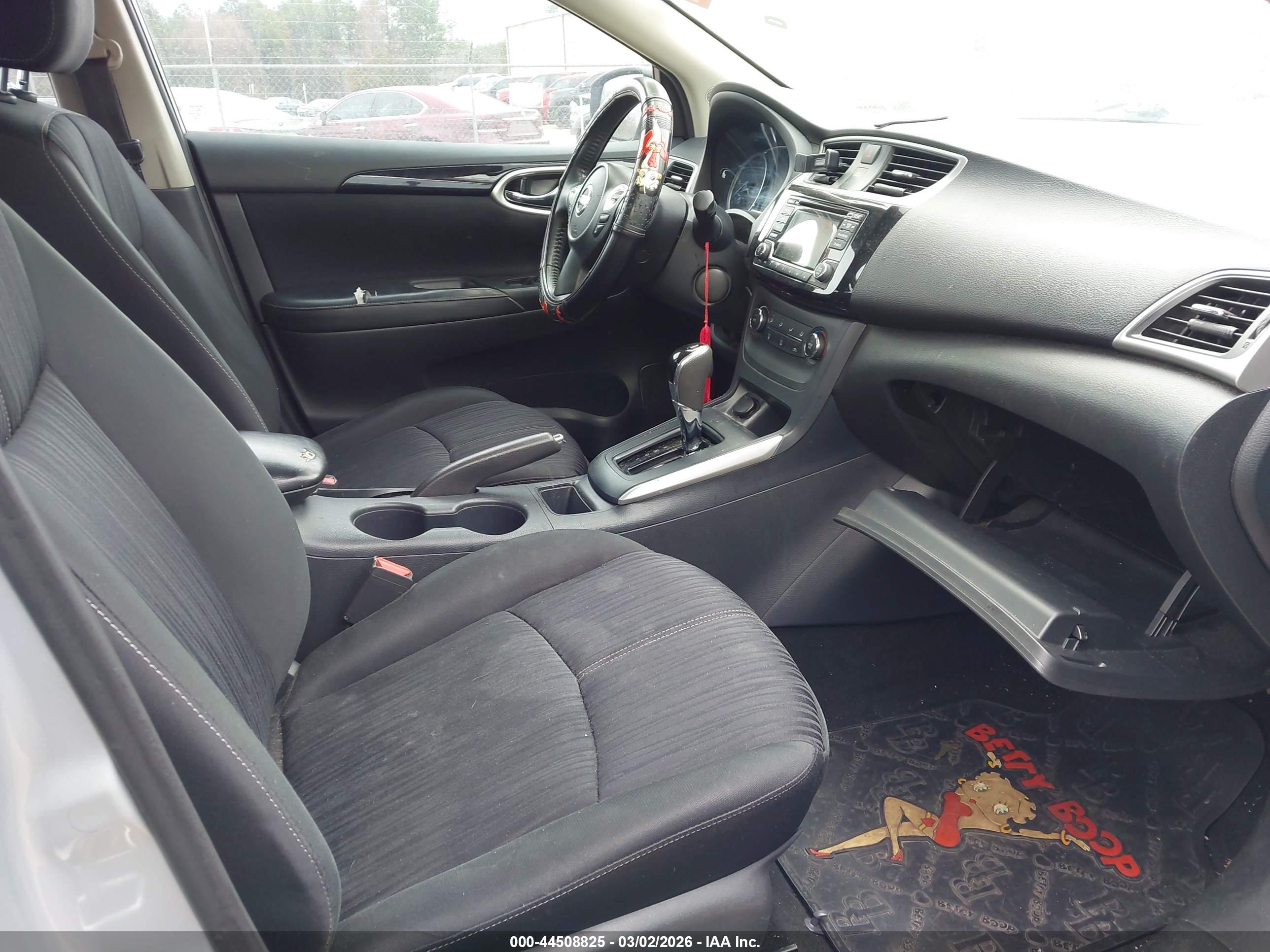 NISSAN SENTRA image 5