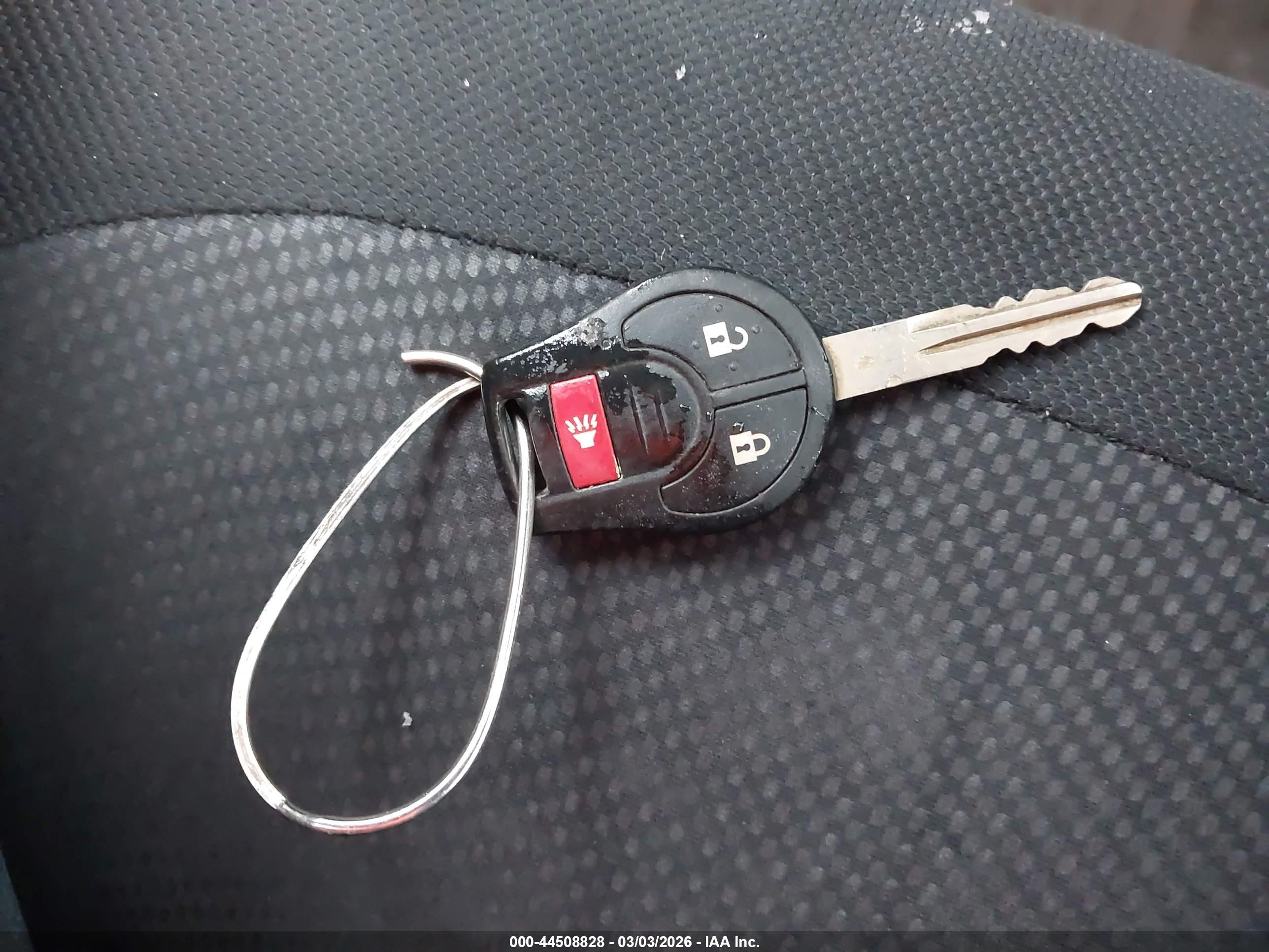 NISSAN ROGUE image 11