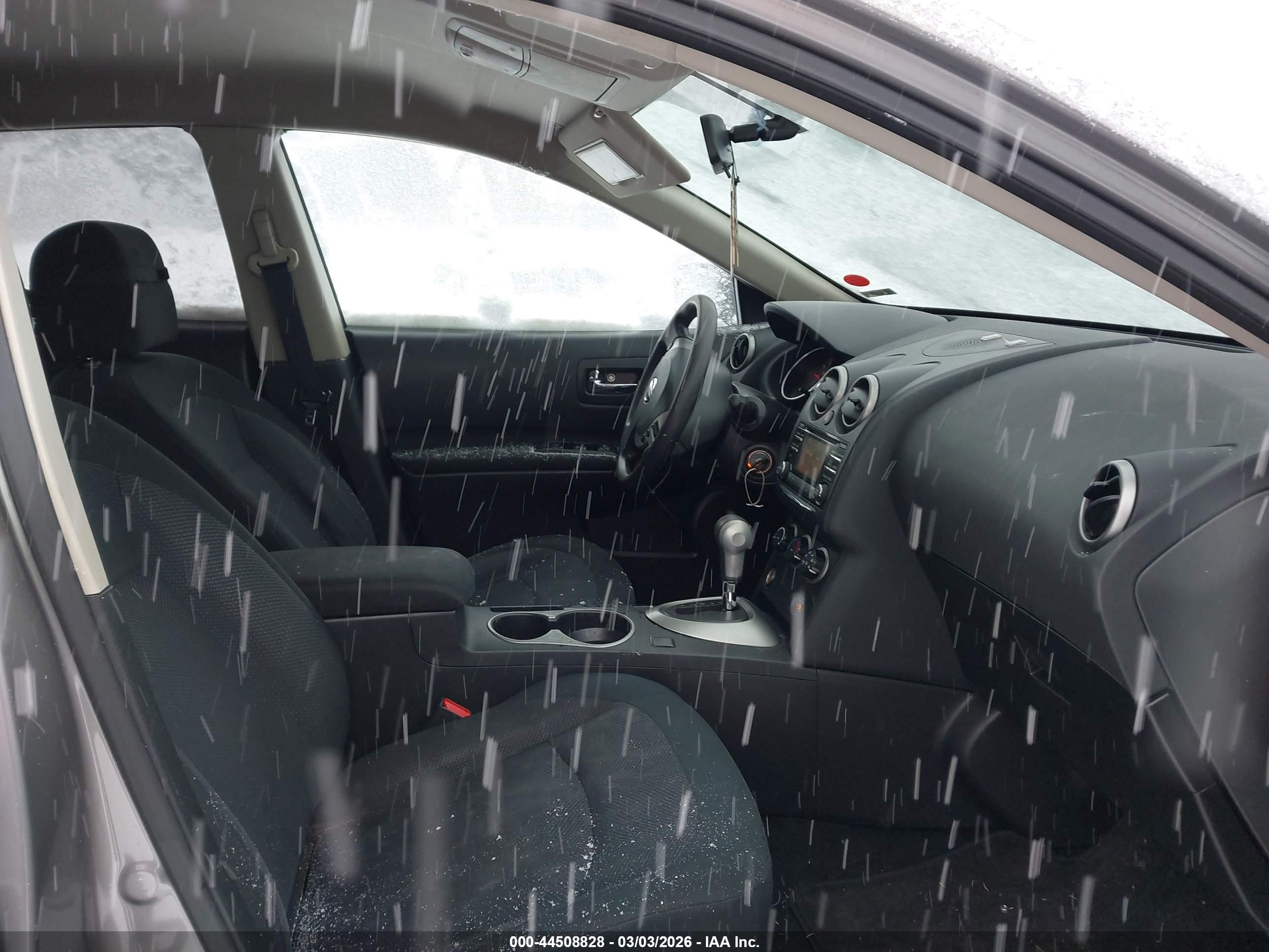 NISSAN ROGUE image 5