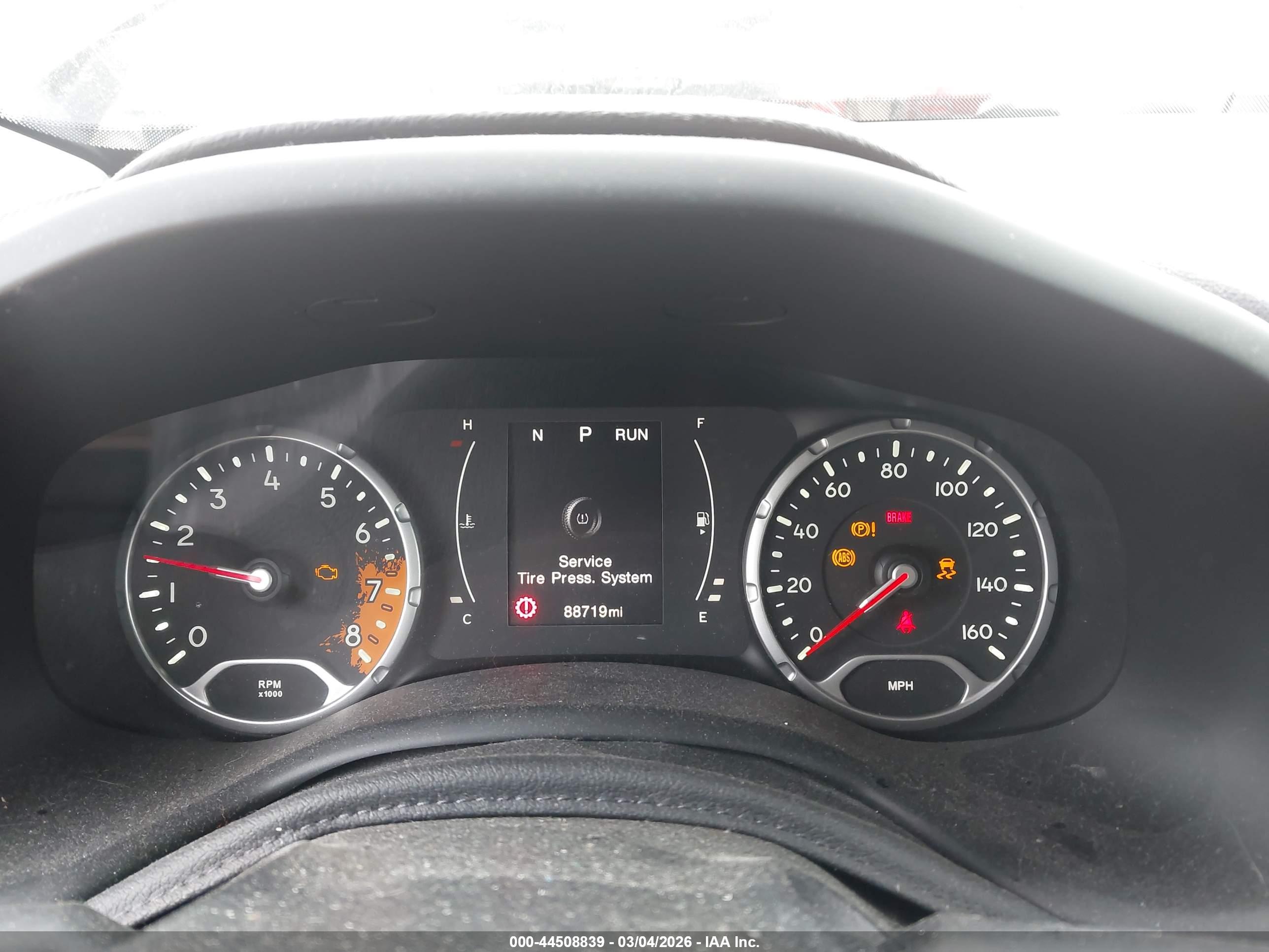 JEEP RENEGADE image 7