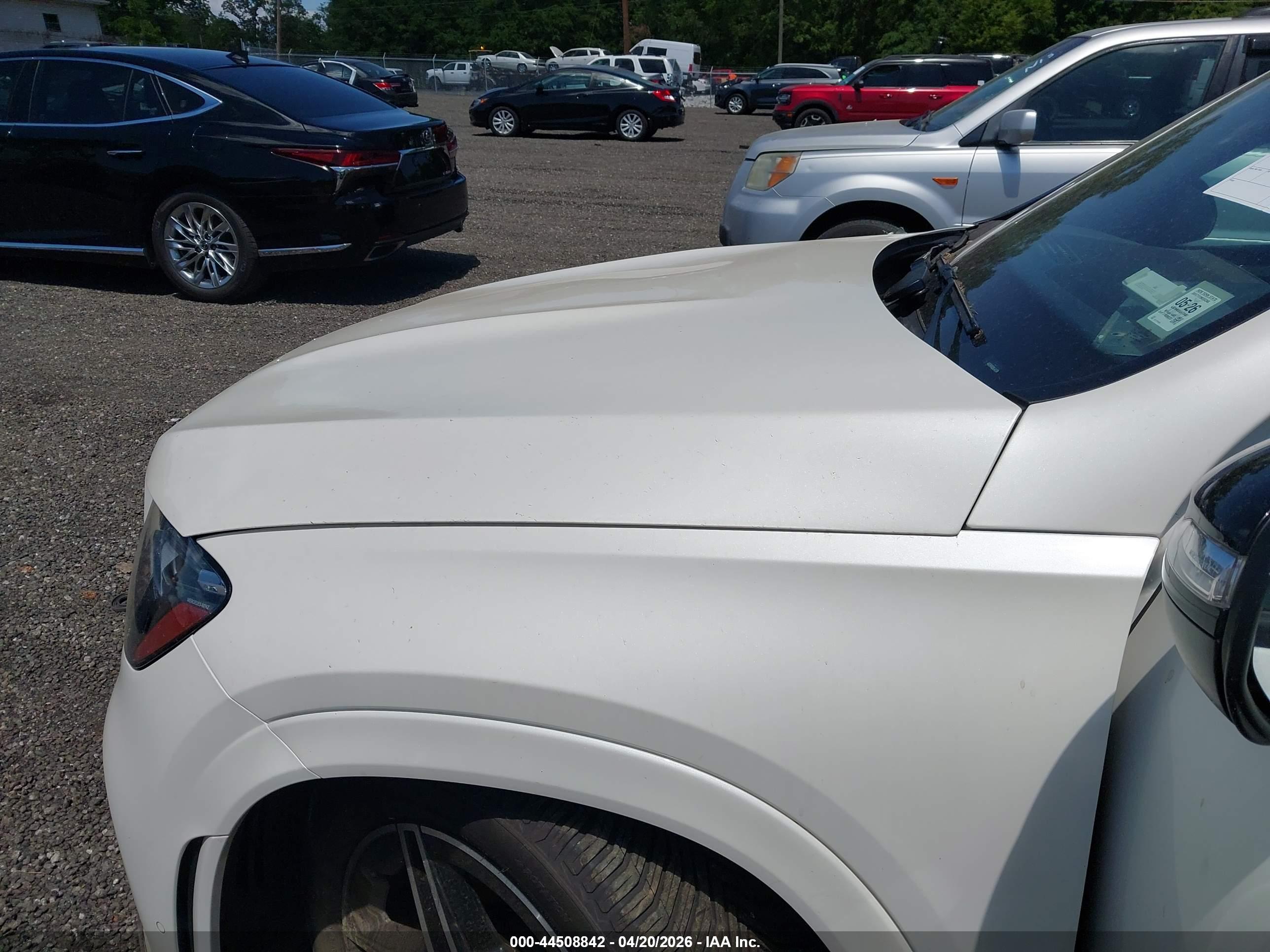 MERCEDES-BENZ GLE image 10
