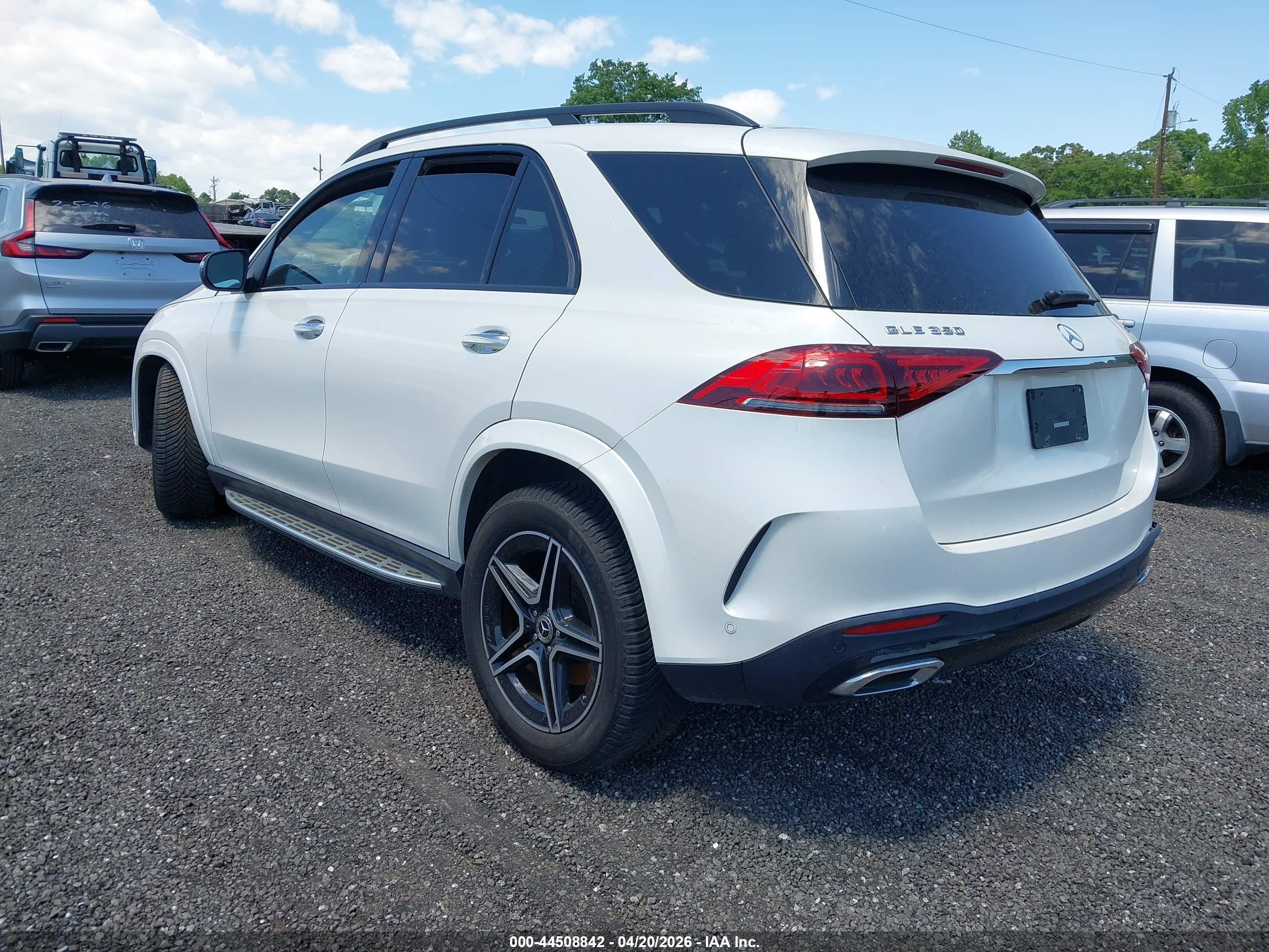 MERCEDES-BENZ GLE image 3
