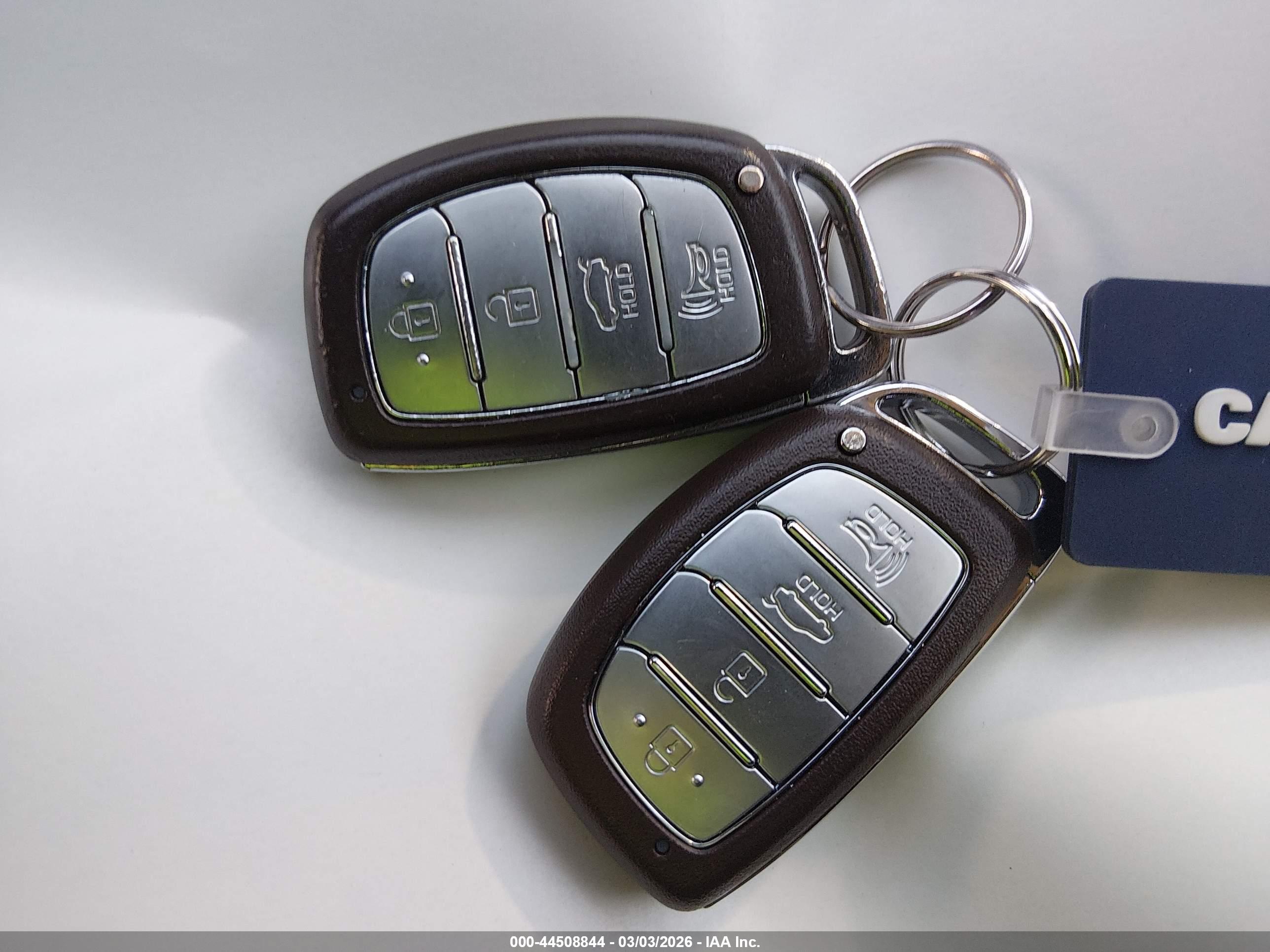 HYUNDAI ELANTRA image 11