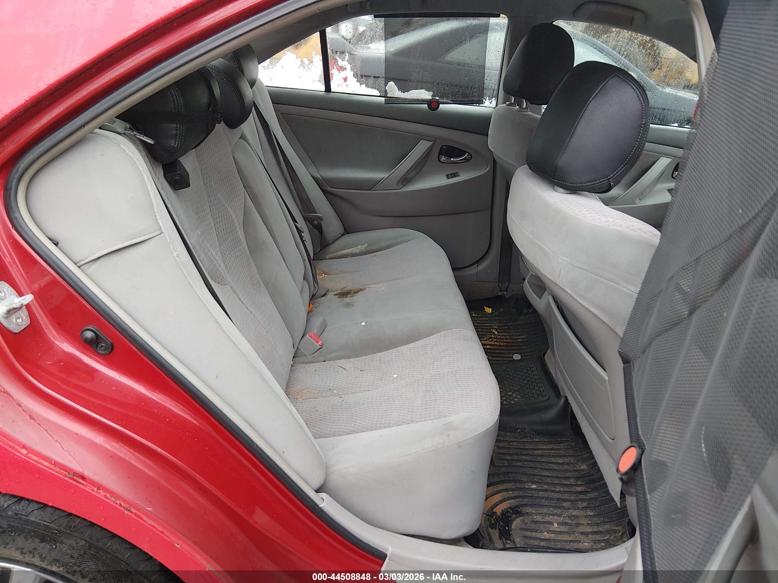 TOYOTA CAMRY image 8