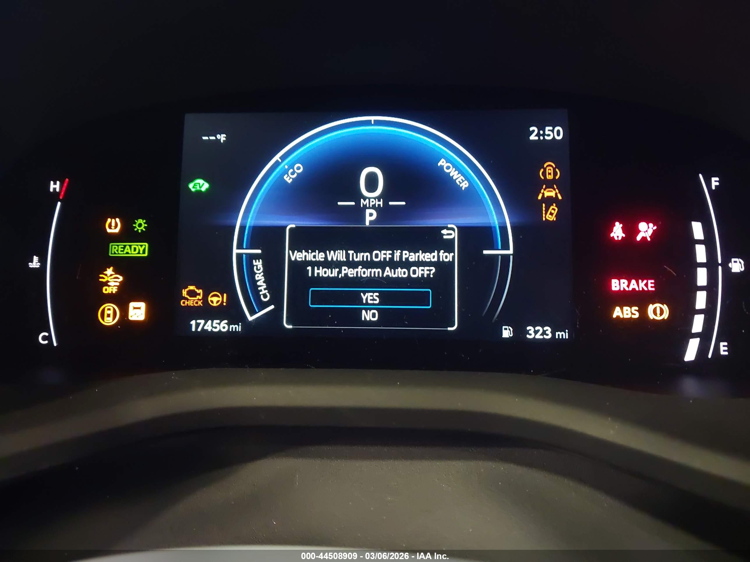 TOYOTA CAMRY image 7