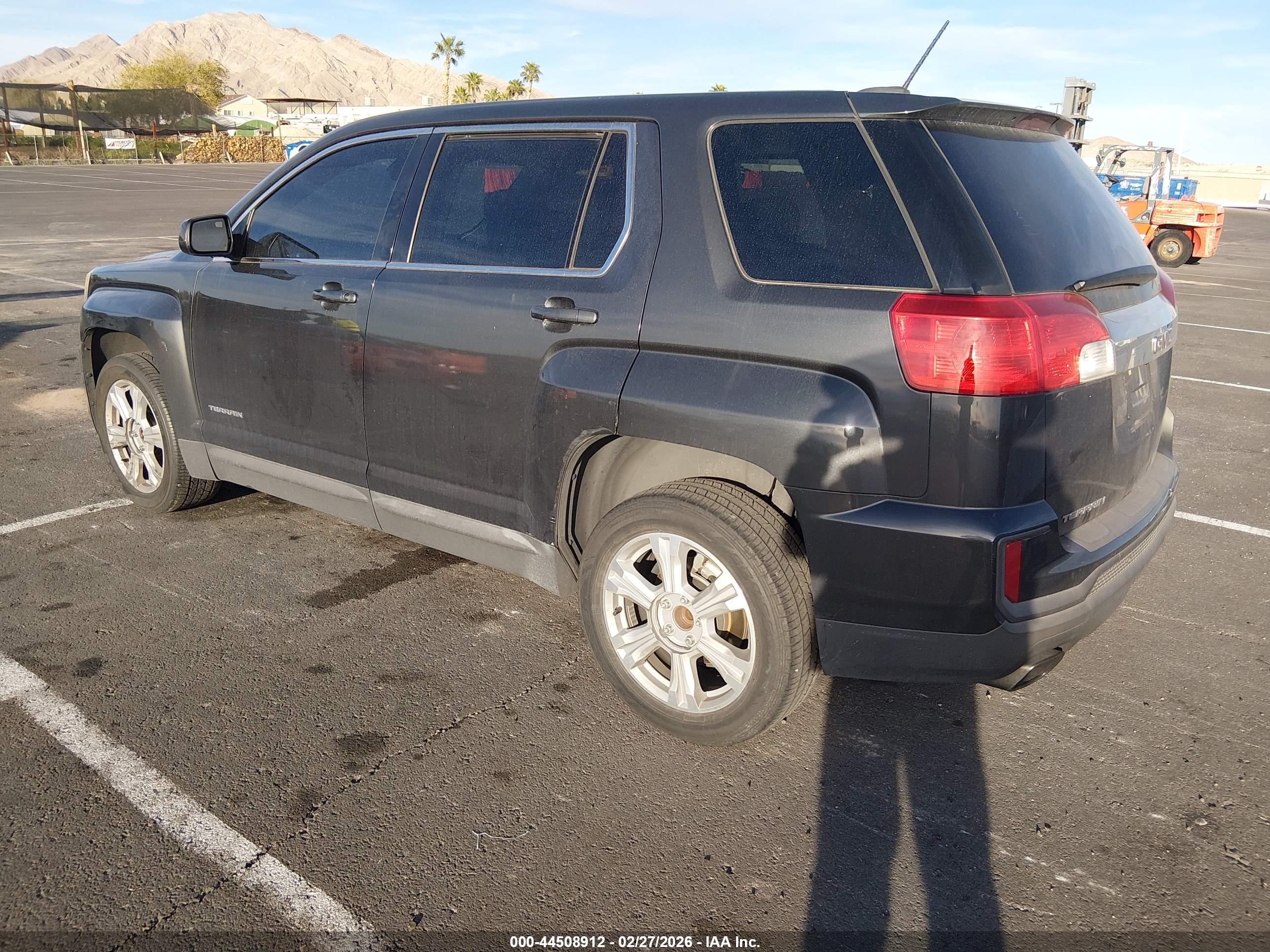 GMC TERRAIN image 3