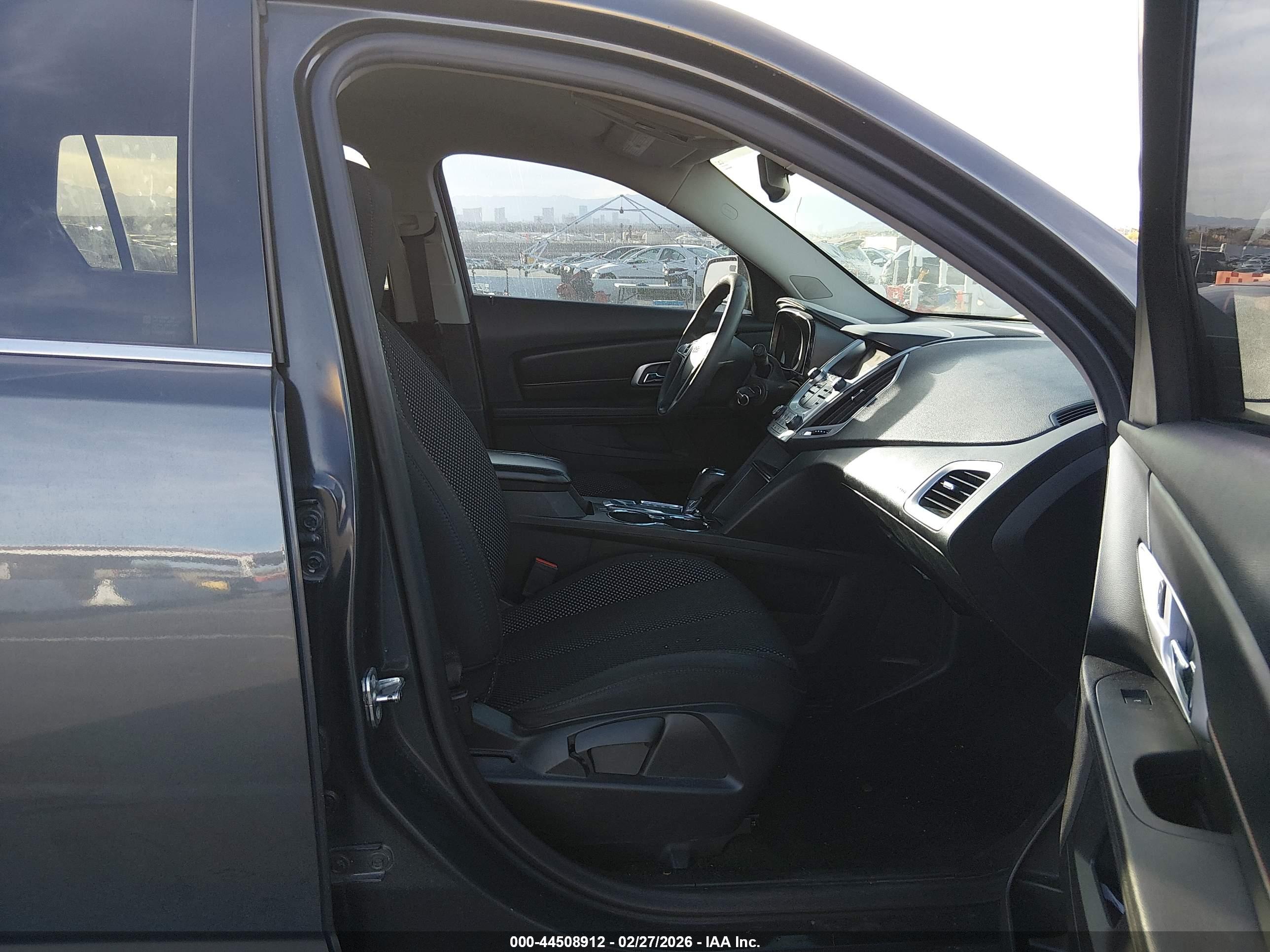 GMC TERRAIN image 5