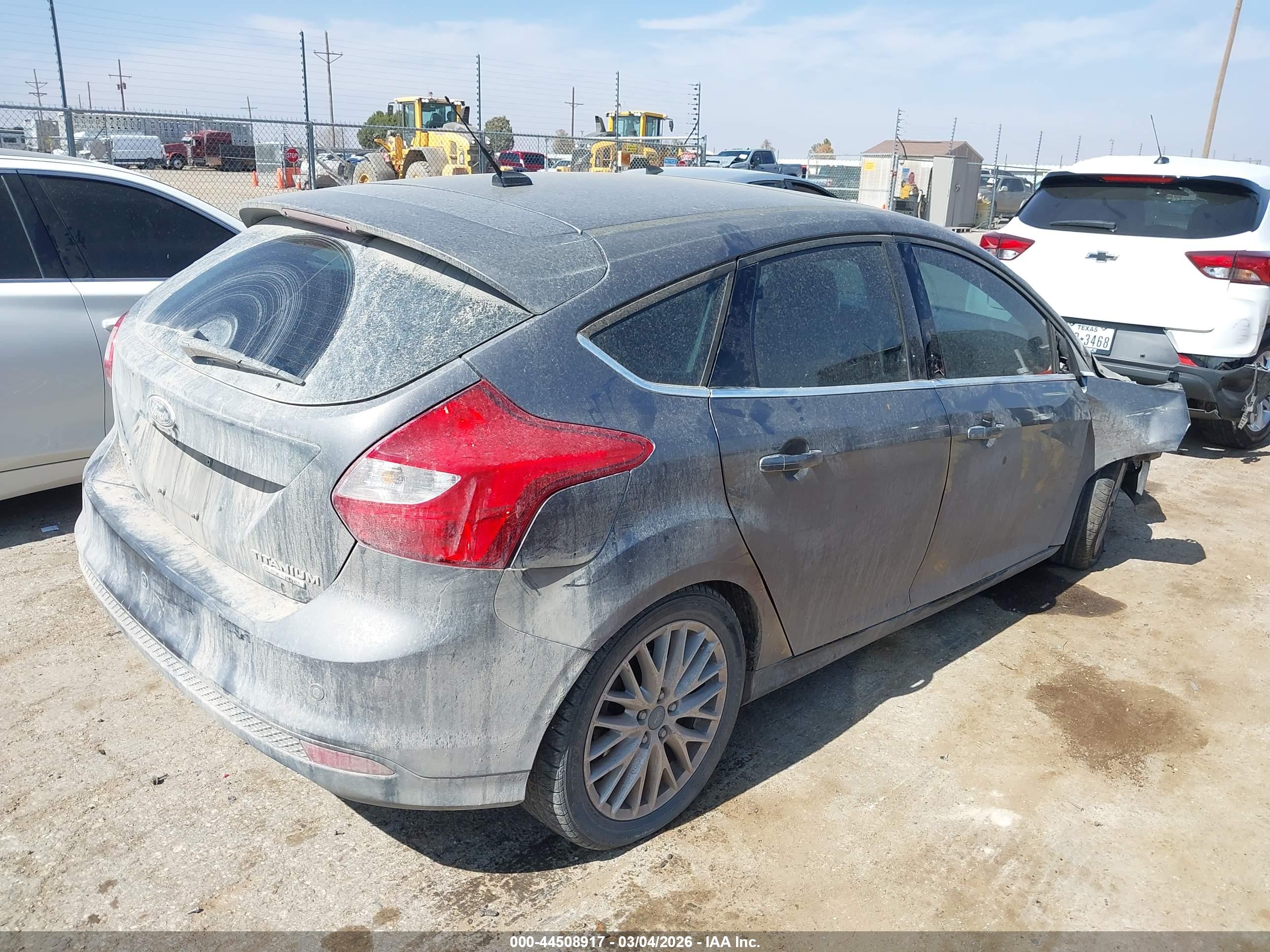 FORD FOCUS image 4