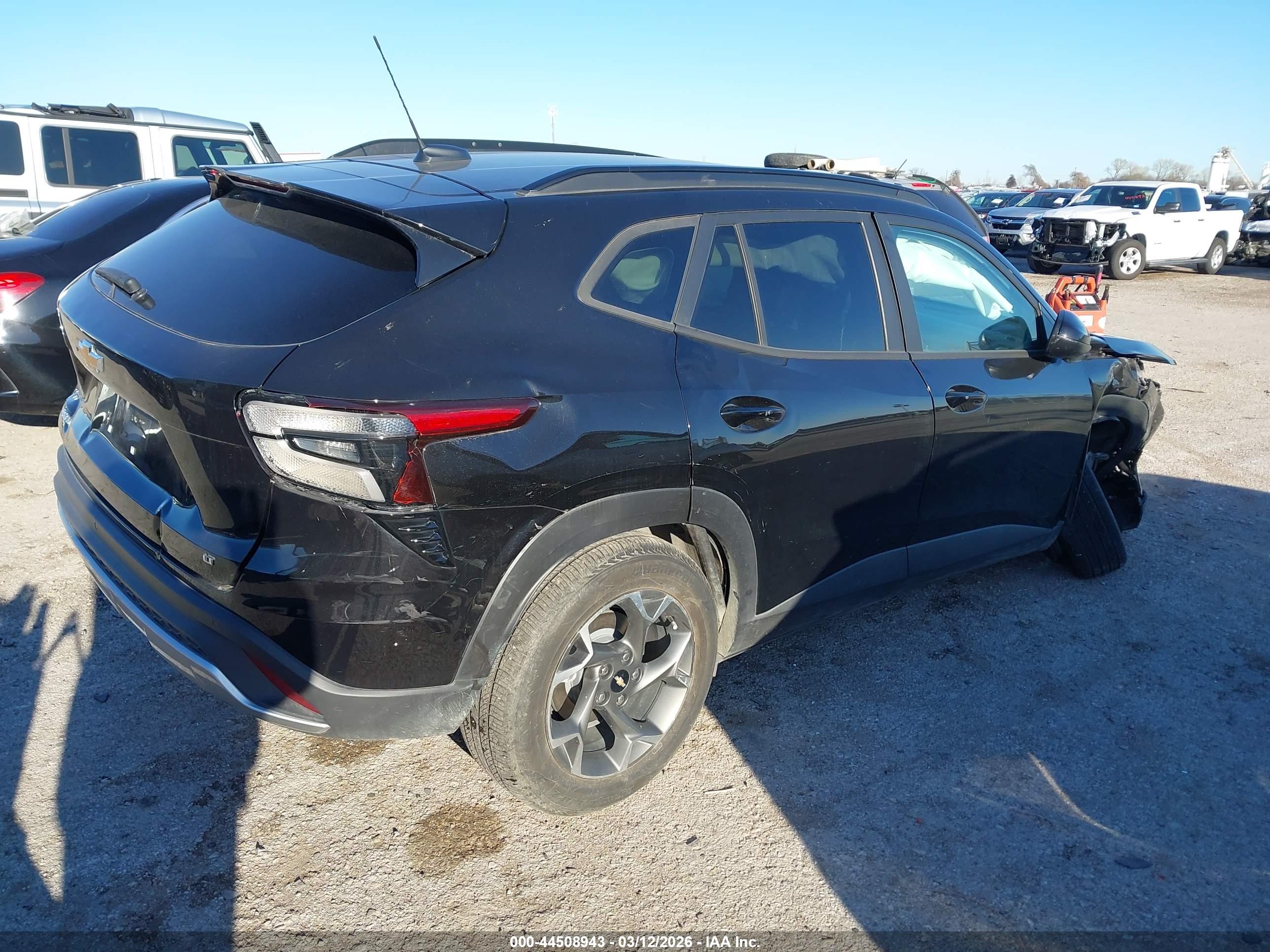 CHEVROLET TRAX image 4