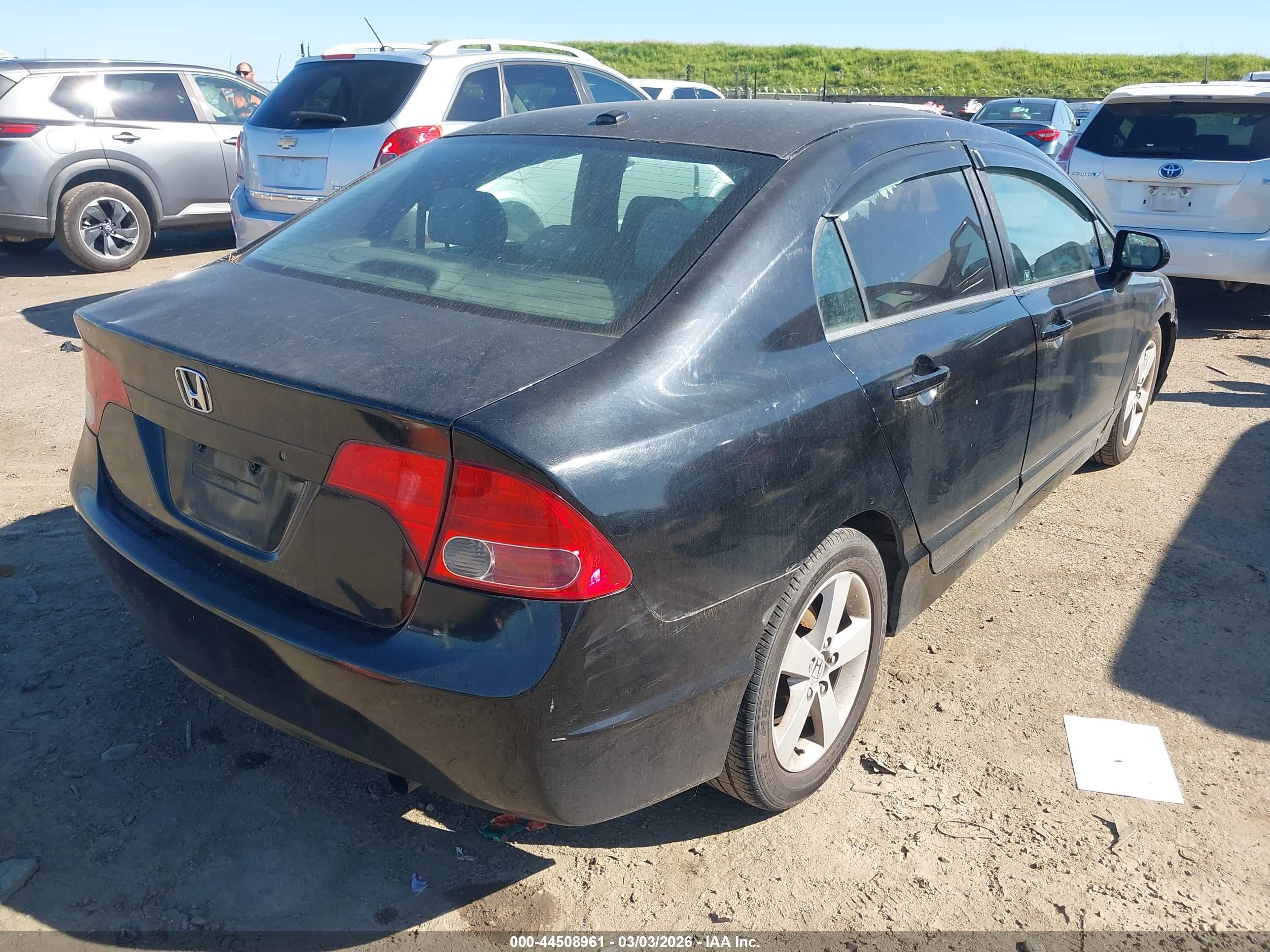HONDA CIVIC image 4