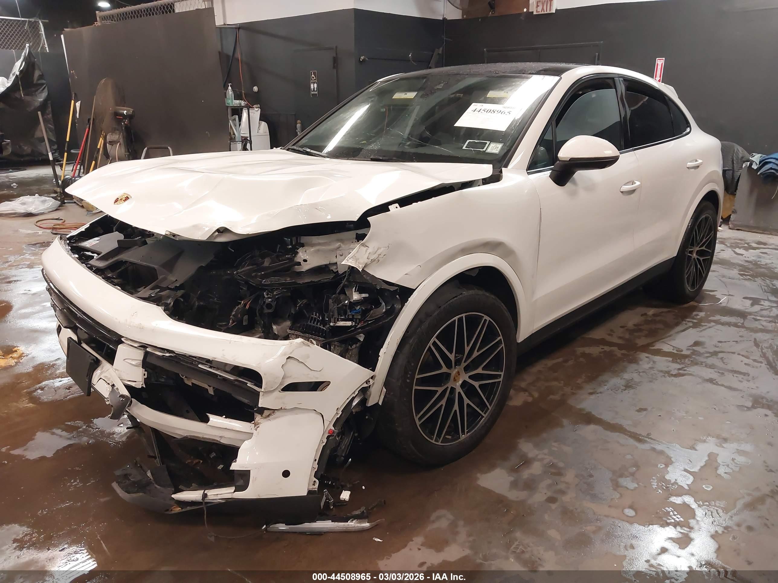 PORSCHE CAYENNE image 2