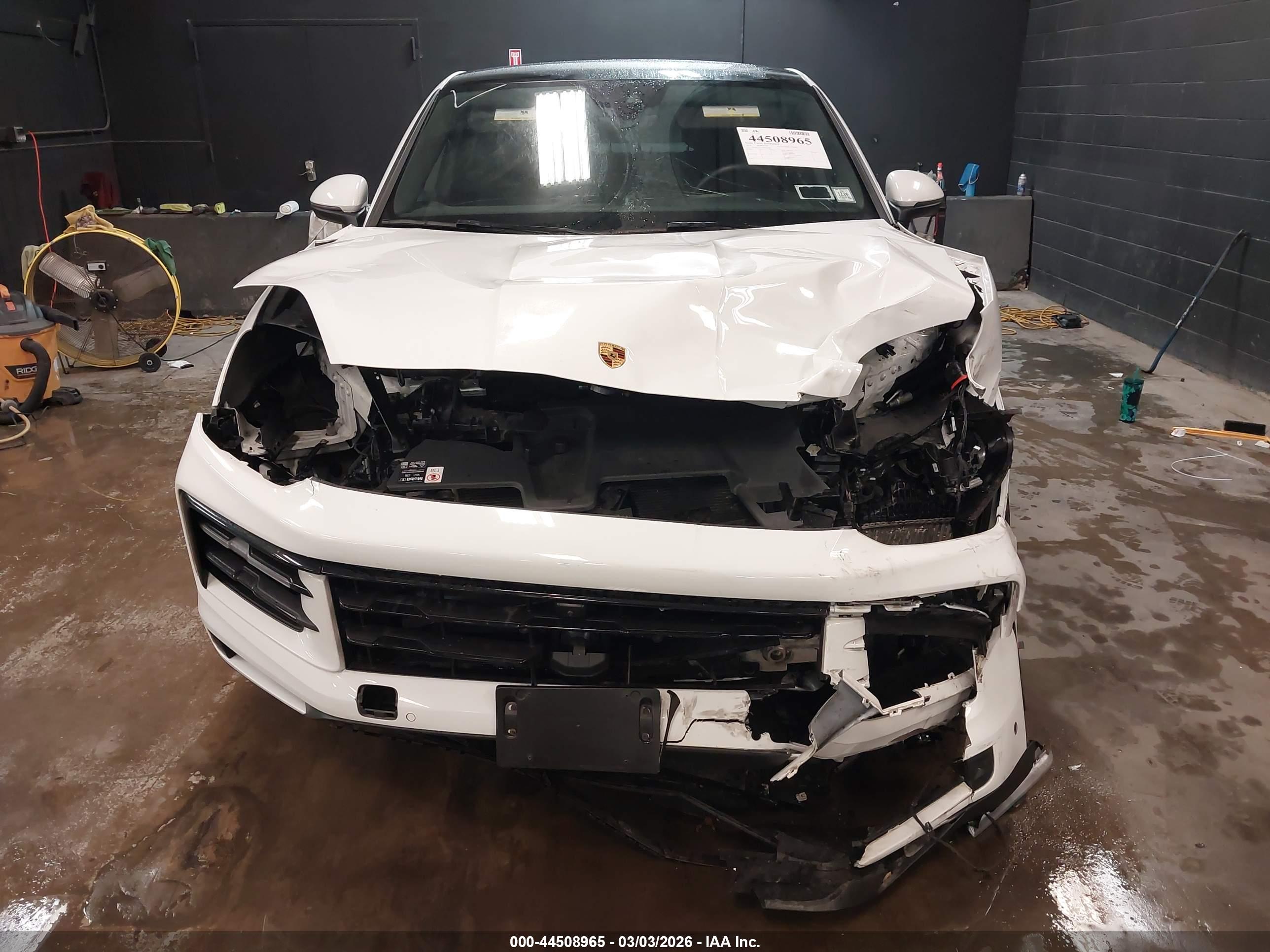 PORSCHE CAYENNE image 6