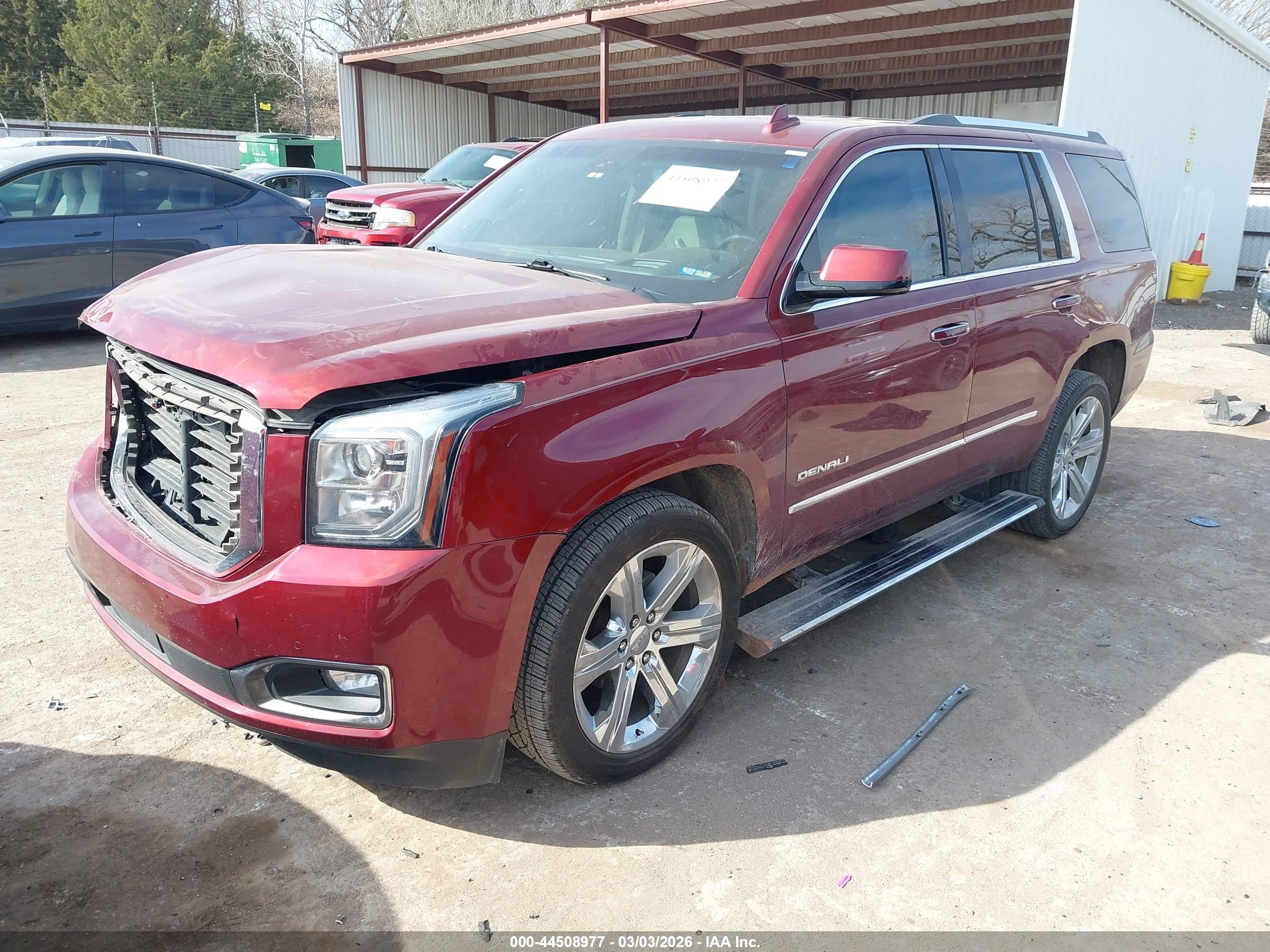 GMC YUKON image 2