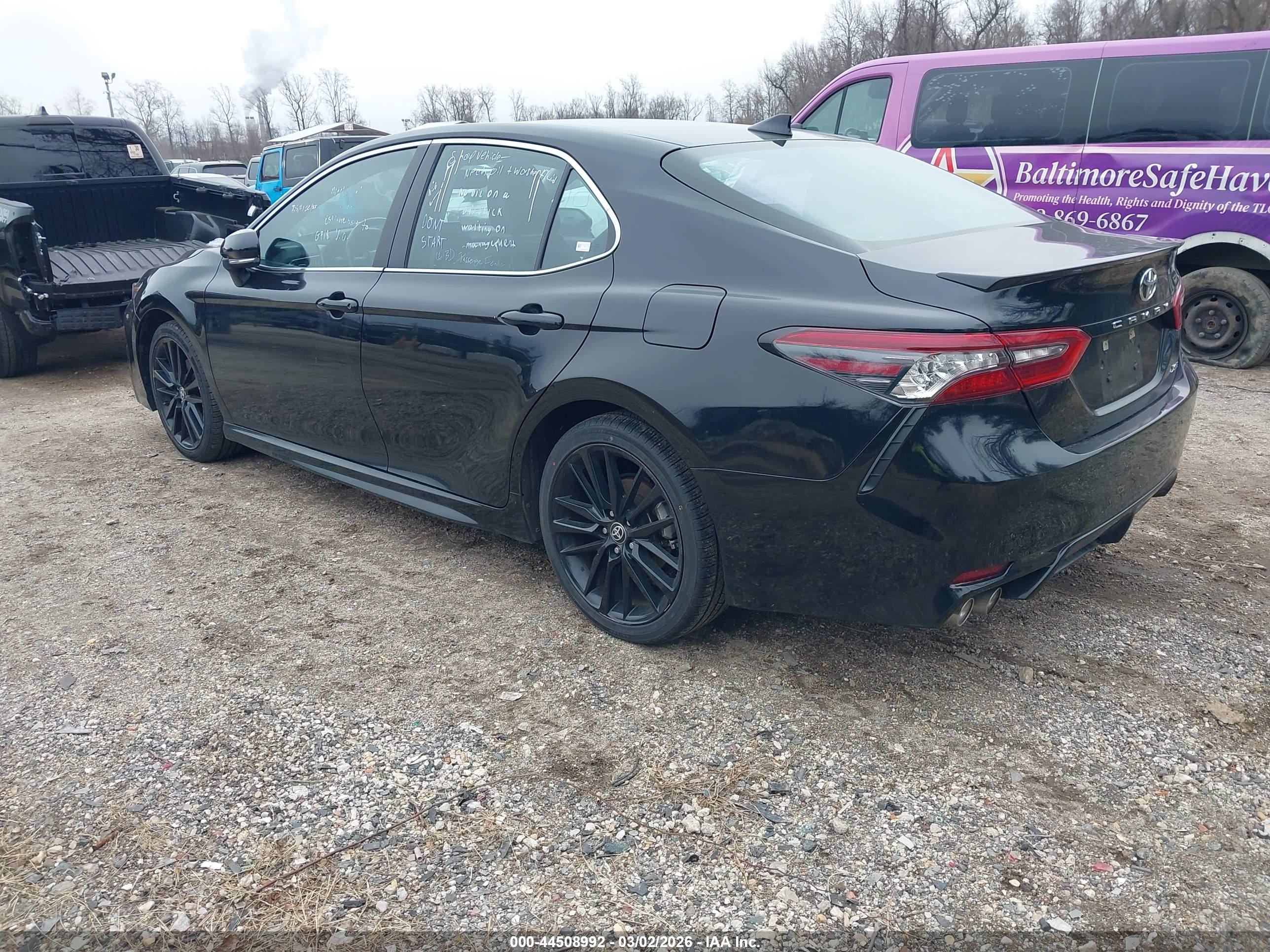 TOYOTA CAMRY image 3