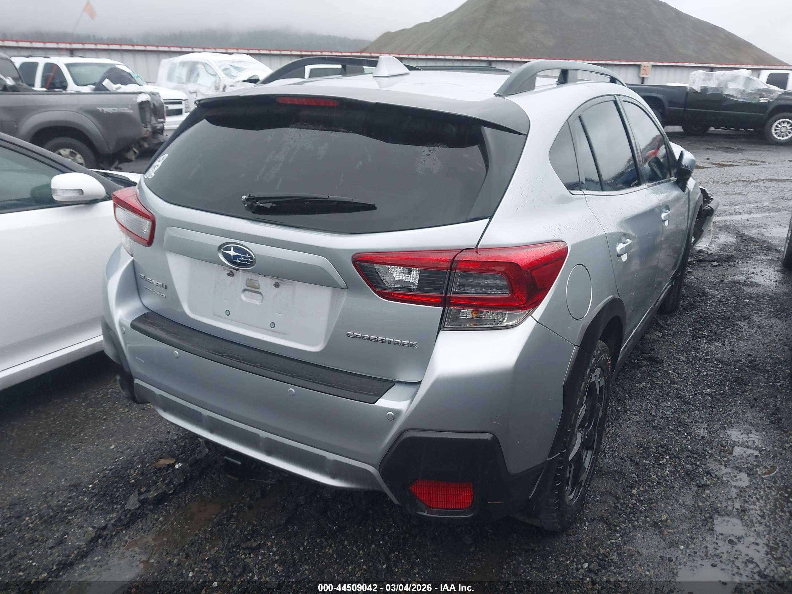 SUBARU CROSSTREK image 4